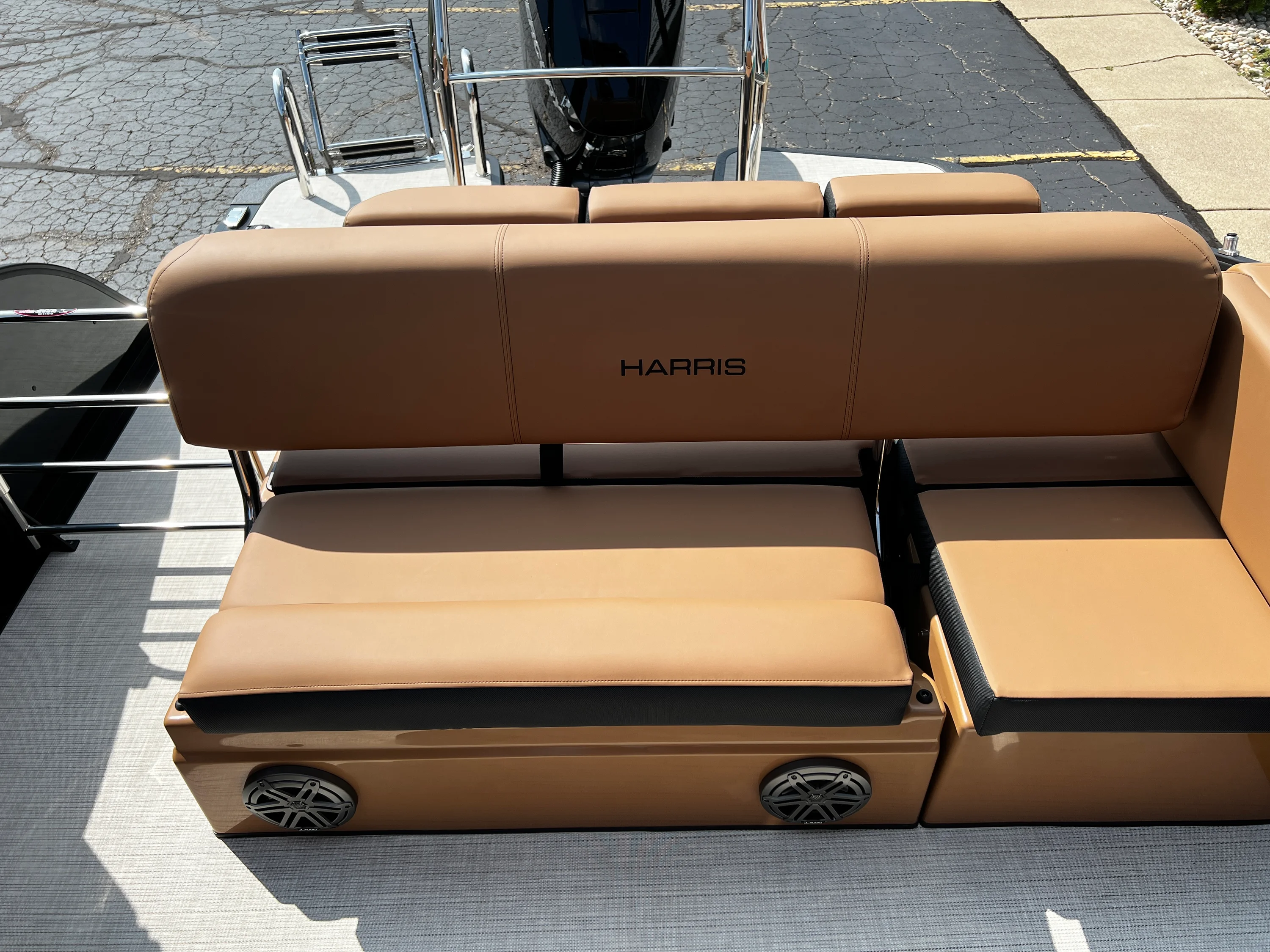 2025 Harris GRAND MARINER 250 Image Thumbnail #5