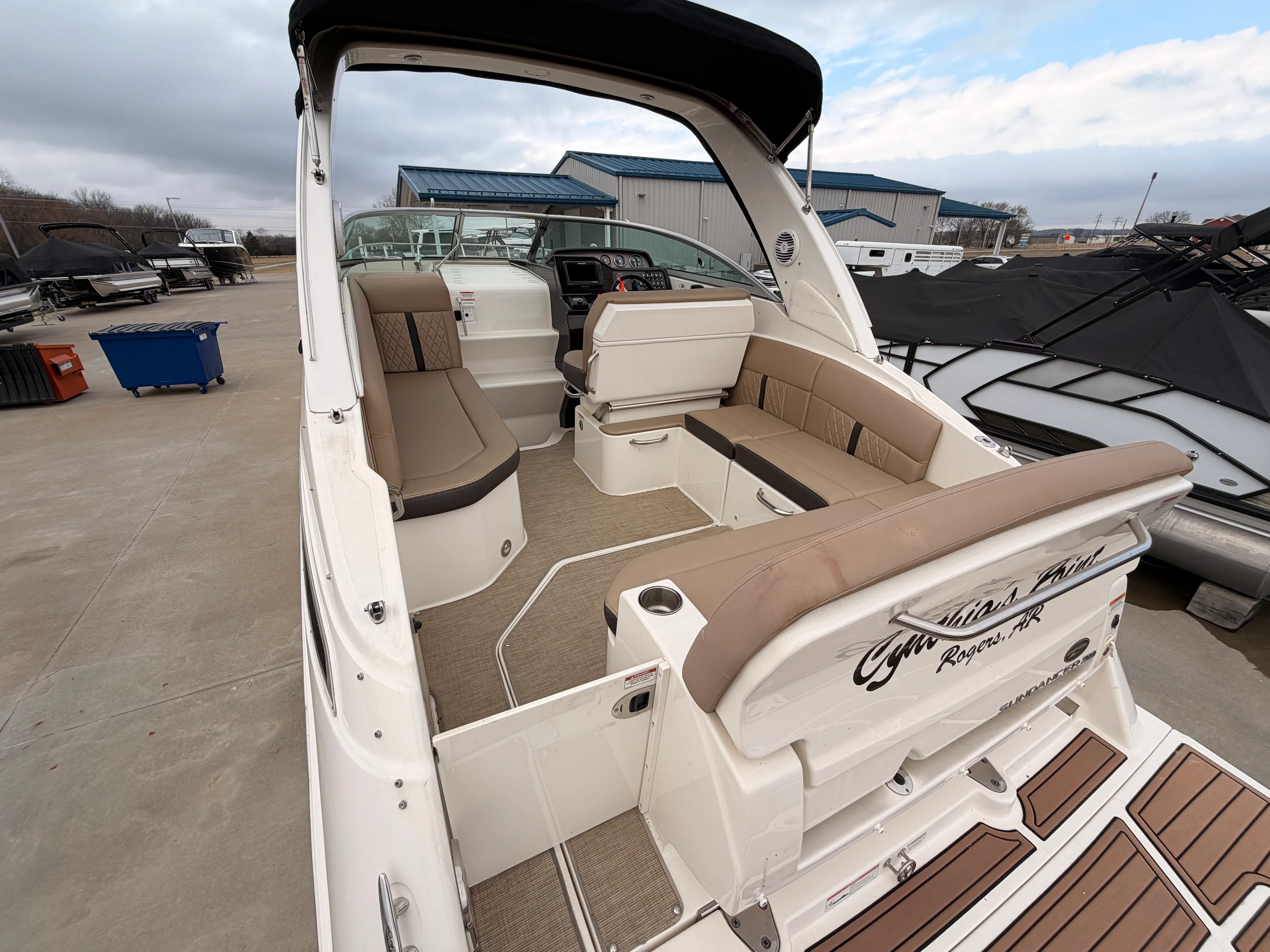 2017 Sea Ray 260 SUNDANCER Image Thumbnail #5