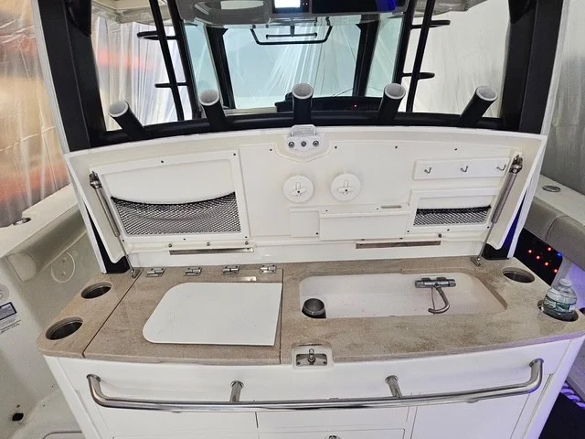 2021 Boston Whaler 380 OUTRAGE Image Thumbnail #34