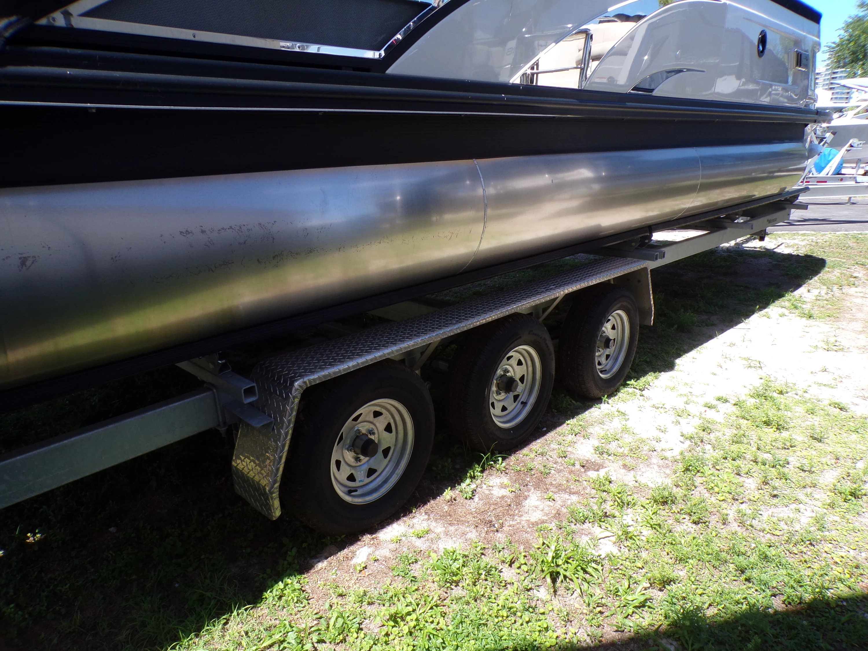 2025 Bennington 27QZ Image Thumbnail #62