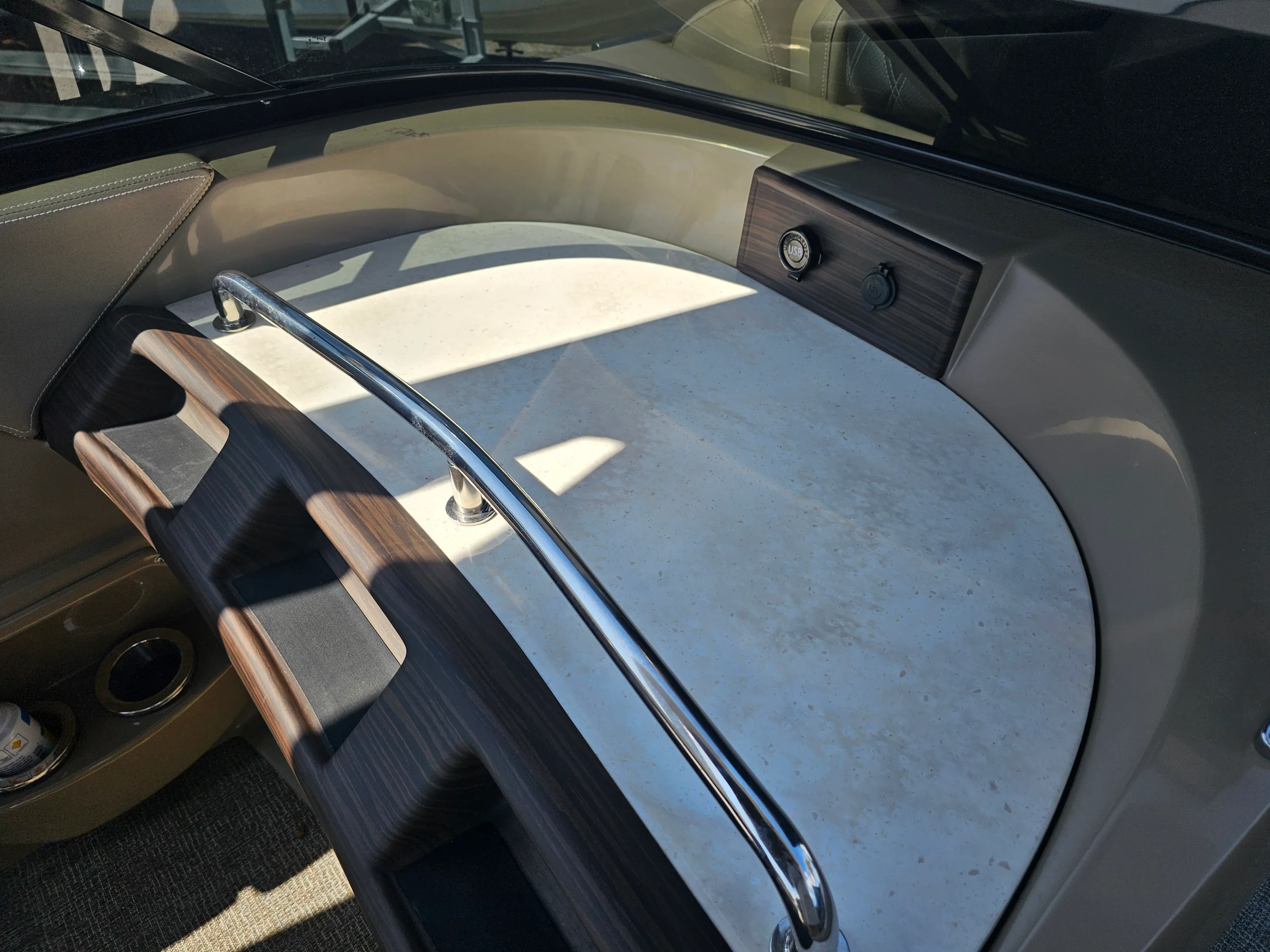 2025 Bennington 27QZ Image Thumbnail #40