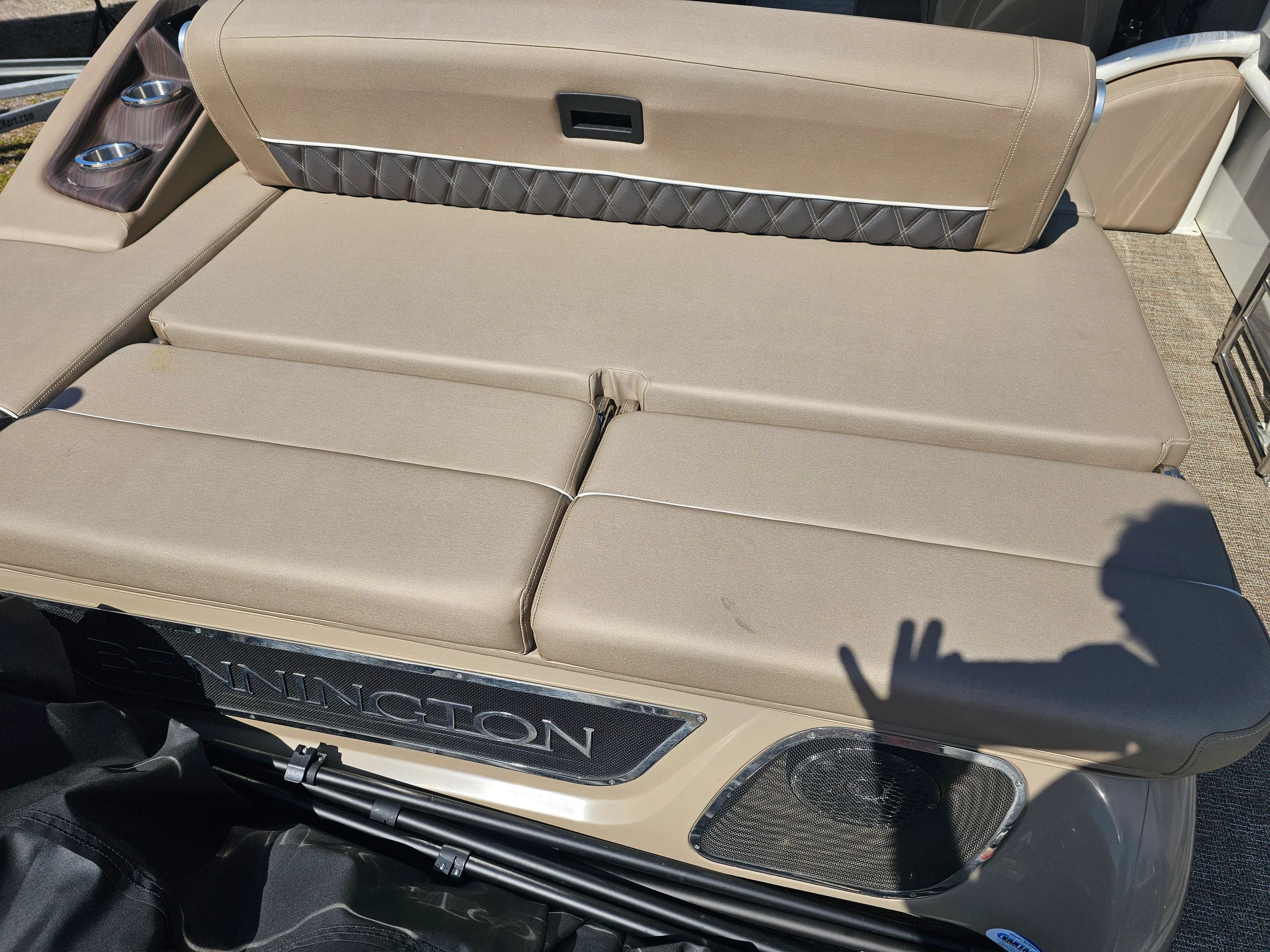 2025 Bennington 27QZ Image Thumbnail #27