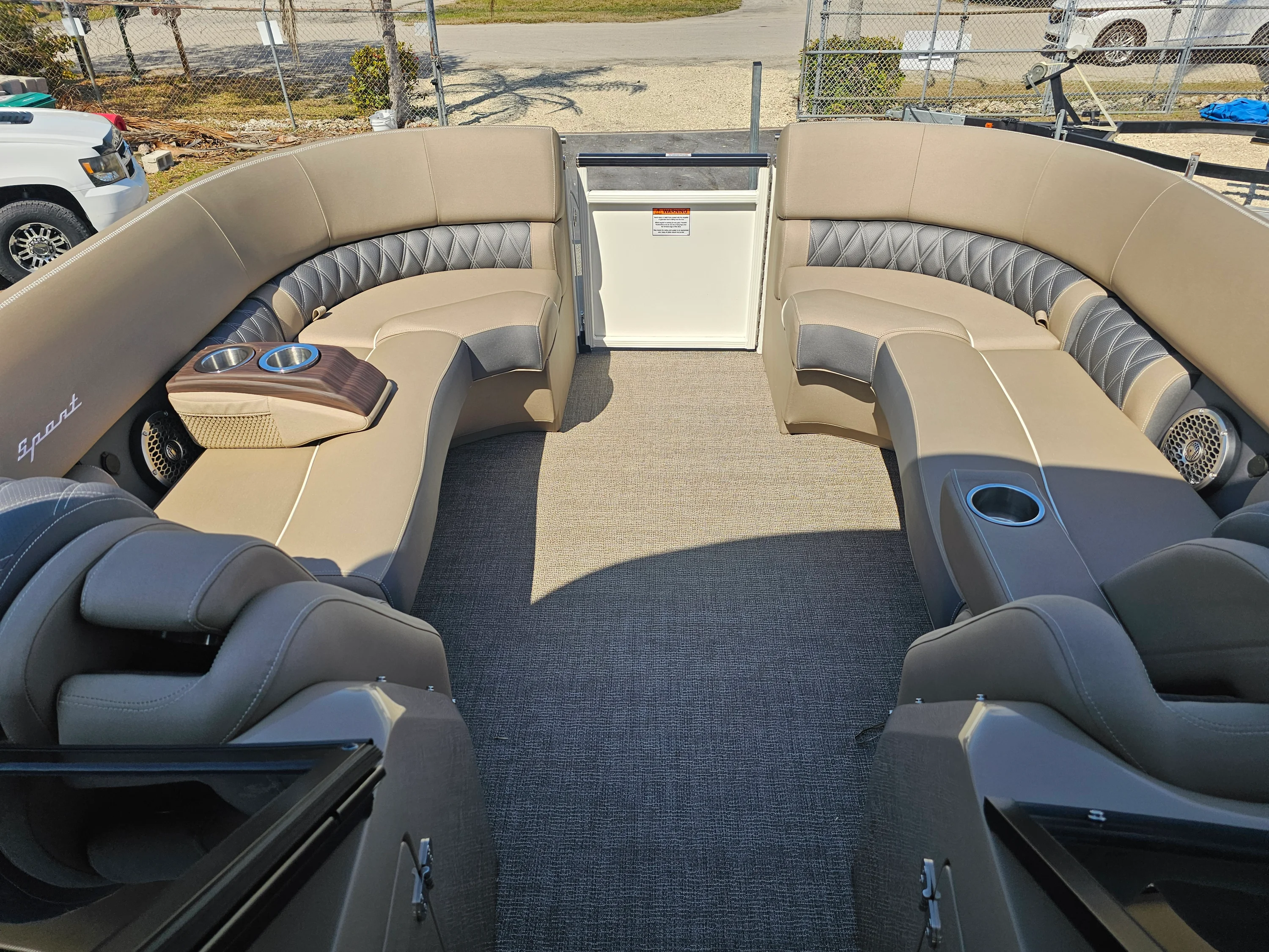 2025 Bennington 27QZ Image Thumbnail #25