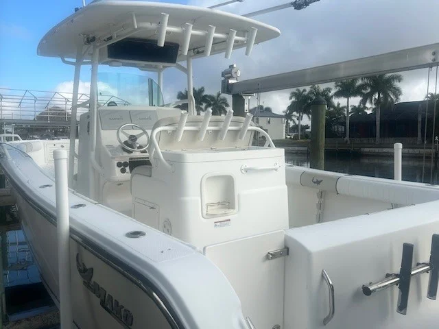 2017 Mako 284 CC Image Thumbnail #6