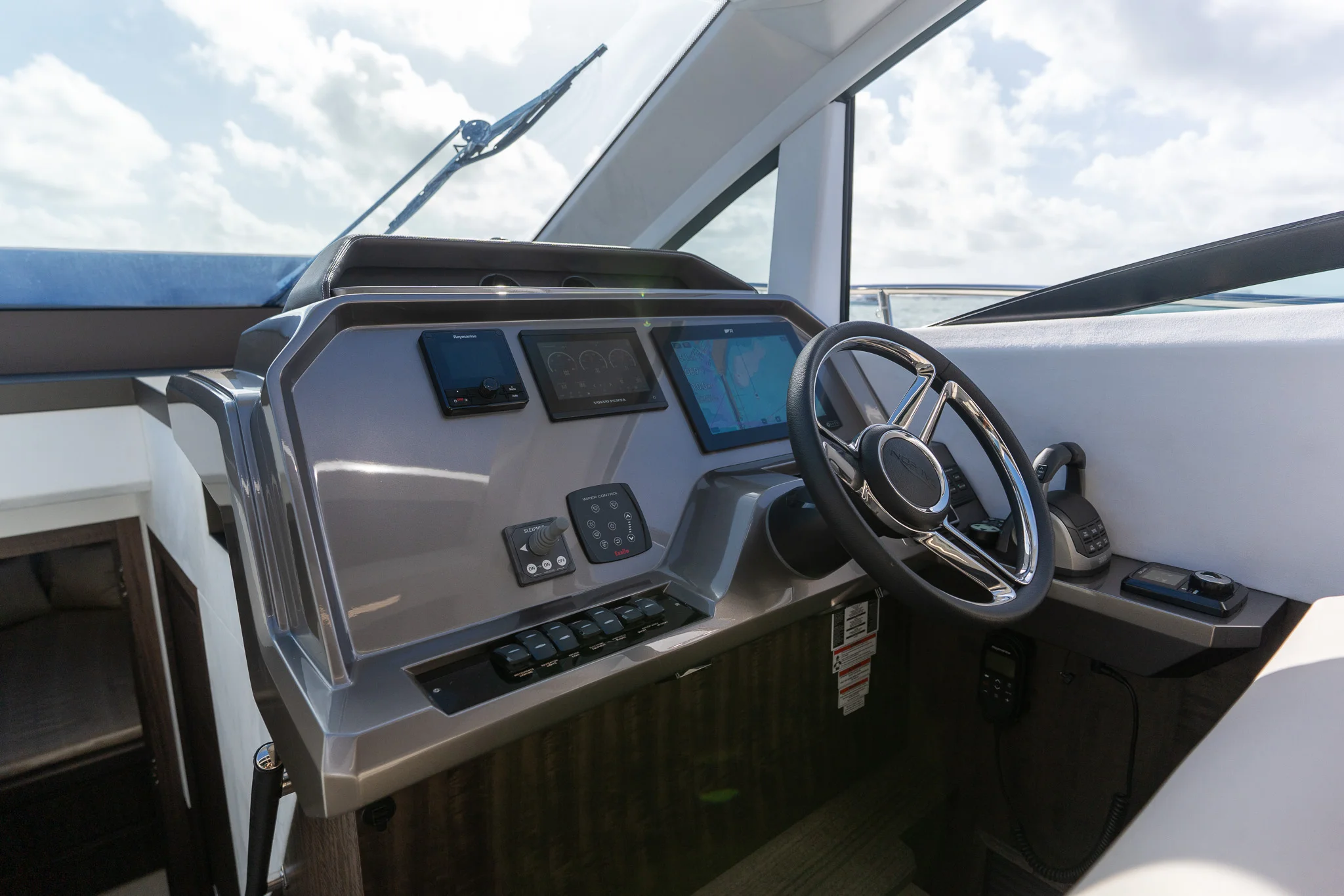 2023 Galeon 47 SKY Image Thumbnail #30