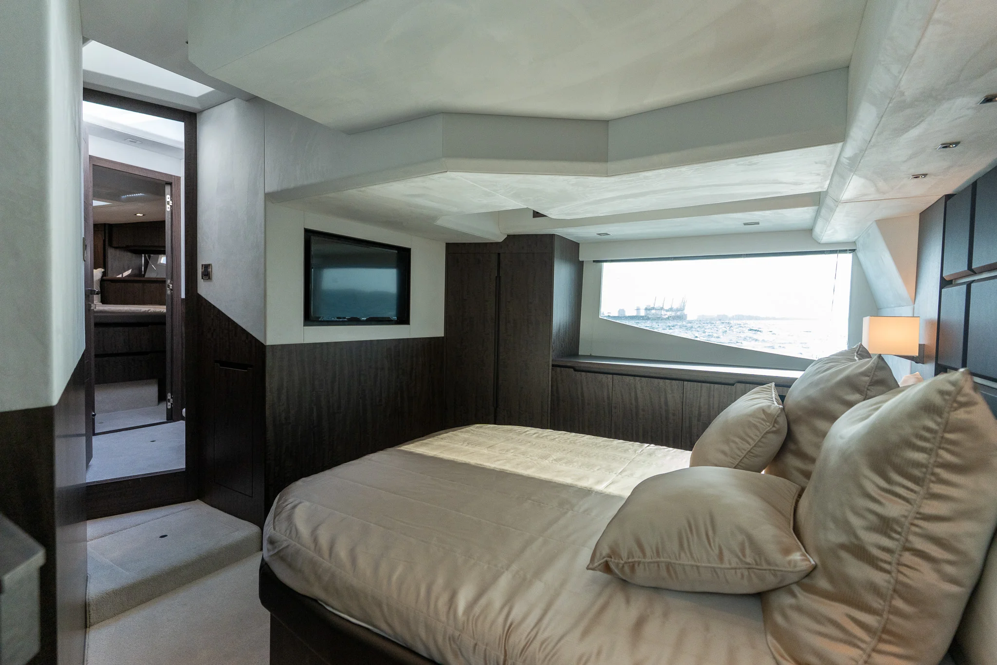 2023 Galeon 47 SKY Image Thumbnail #24