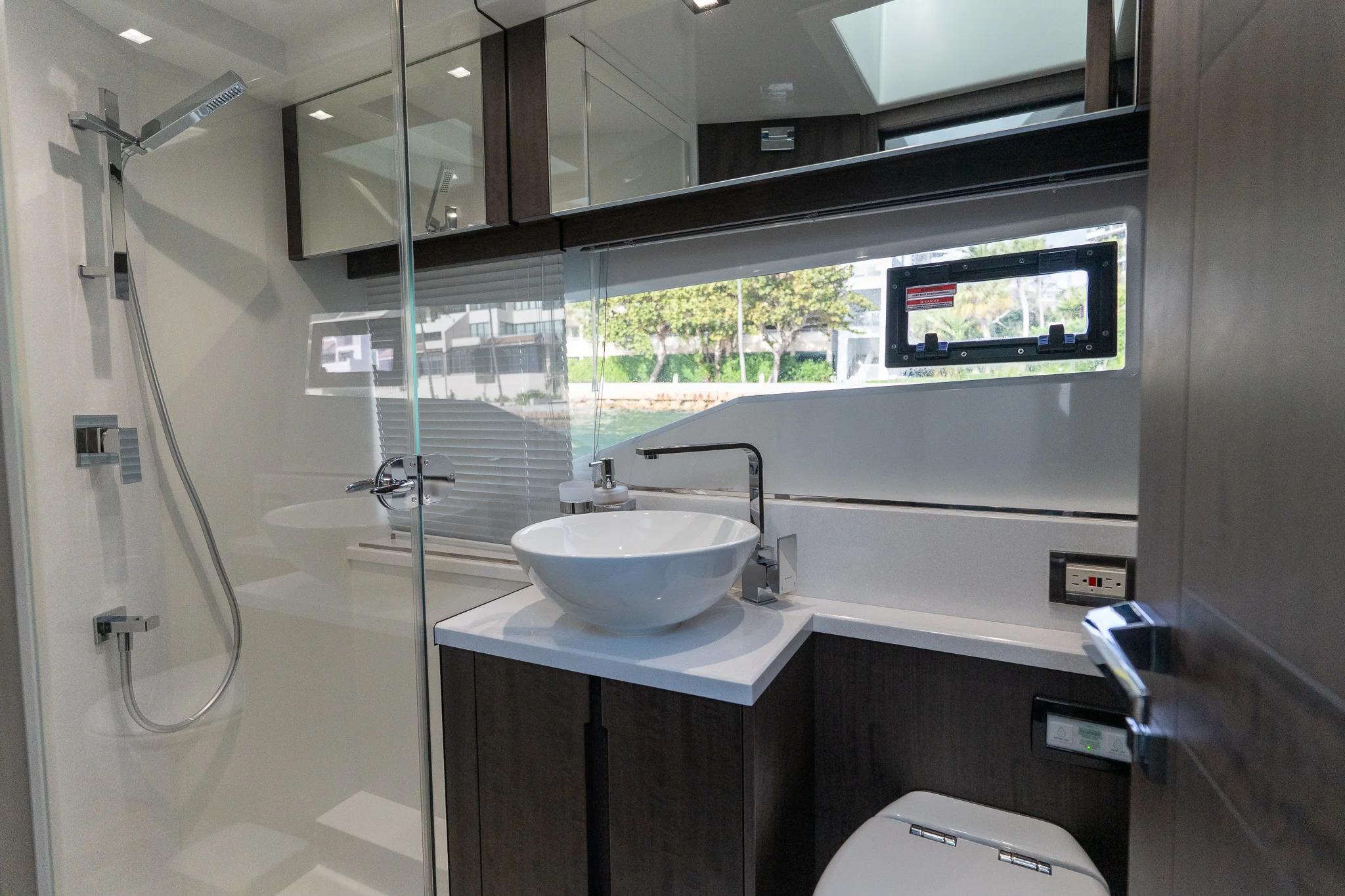 2023 Galeon 47 SKY Image Thumbnail #19