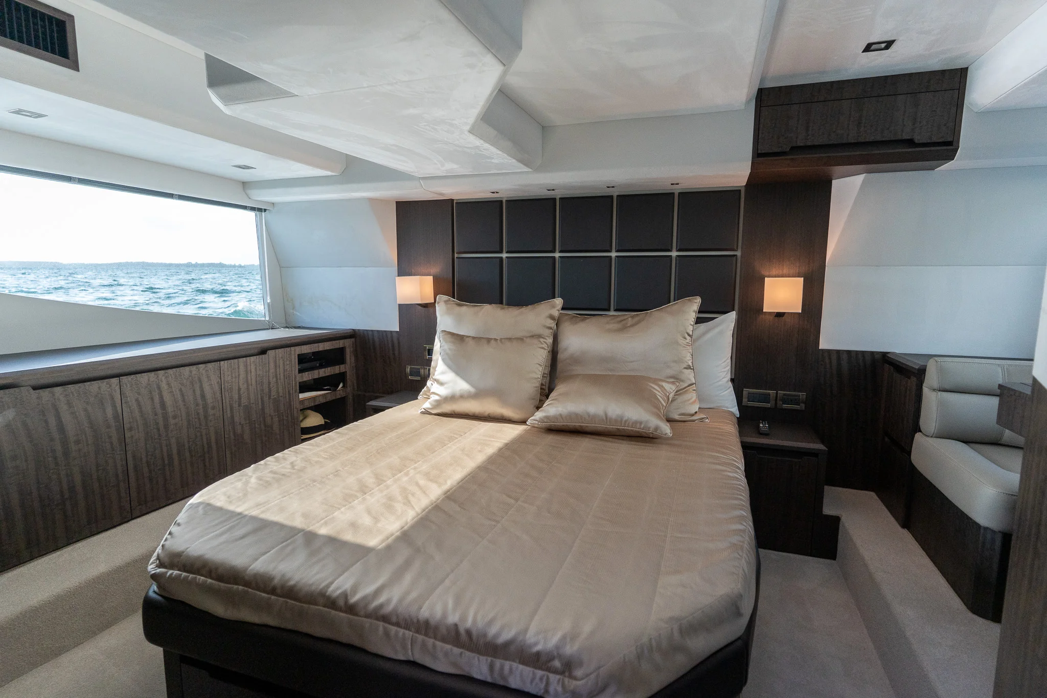 2023 Galeon 47 SKY Image Thumbnail #20