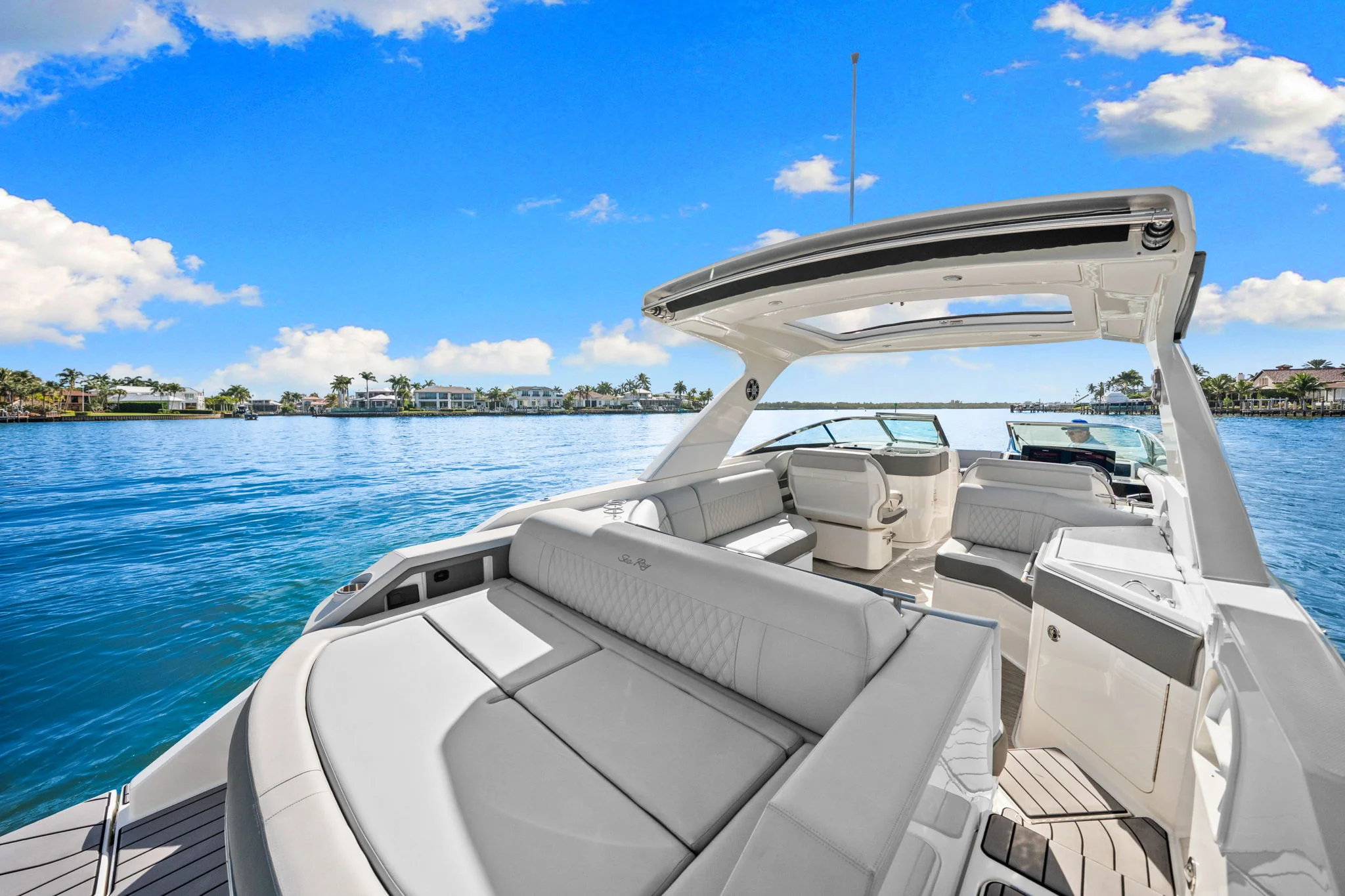 2023 Sea Ray 310 SLX OB Image Thumbnail #17