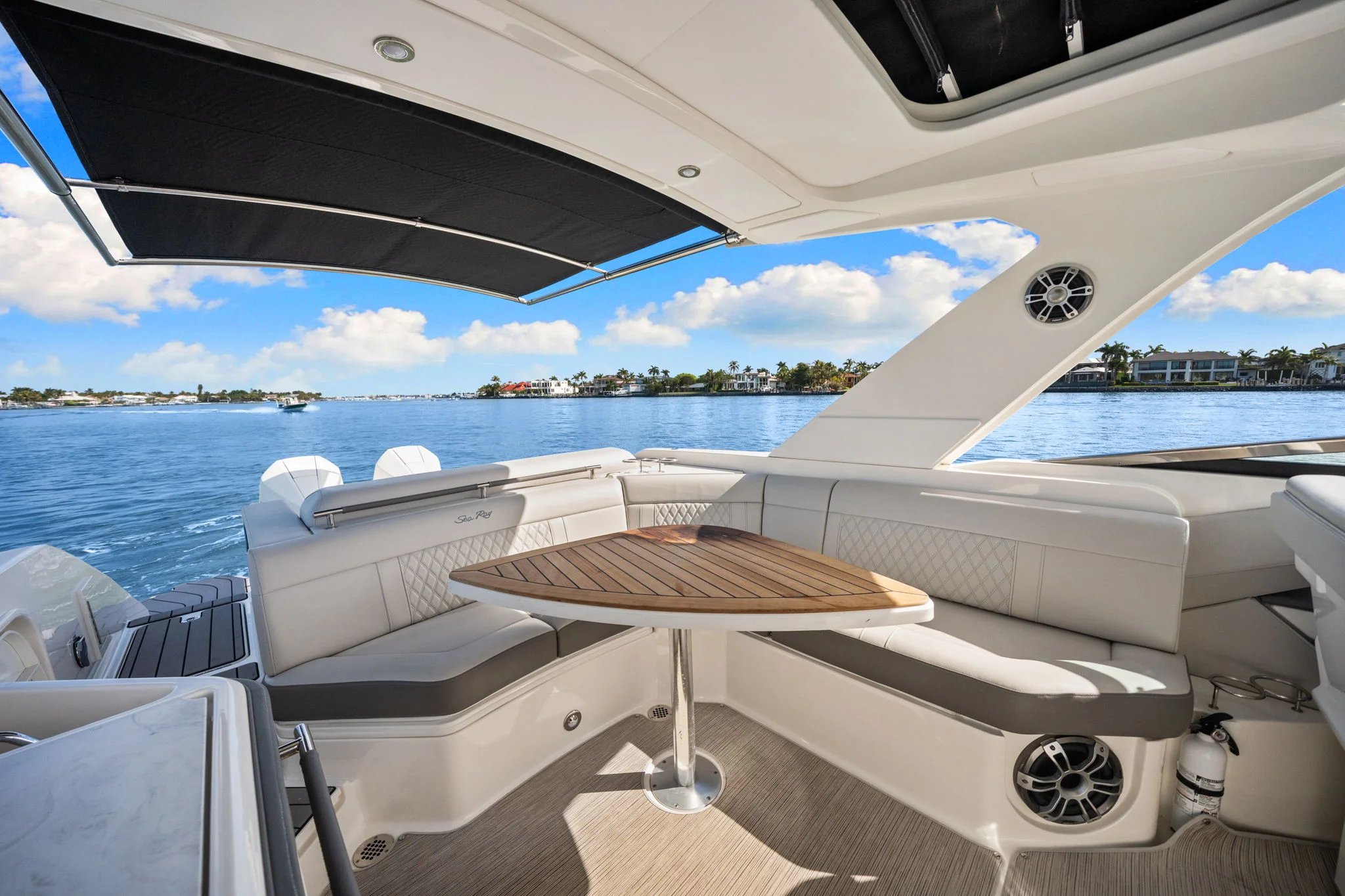 2023 Sea Ray 310 SLX OB Image Thumbnail #25
