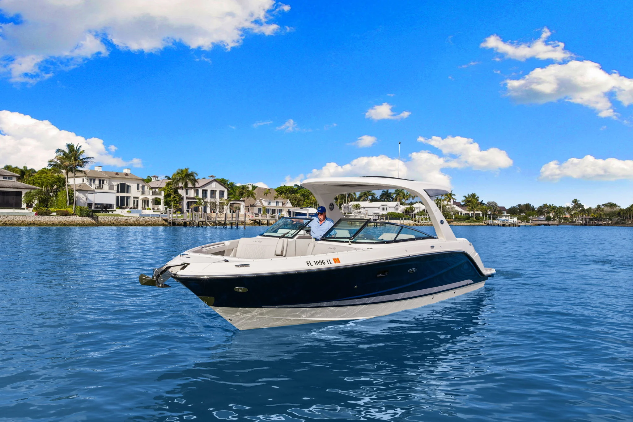 2023 Sea Ray 310 SLX OB Image Thumbnail #10