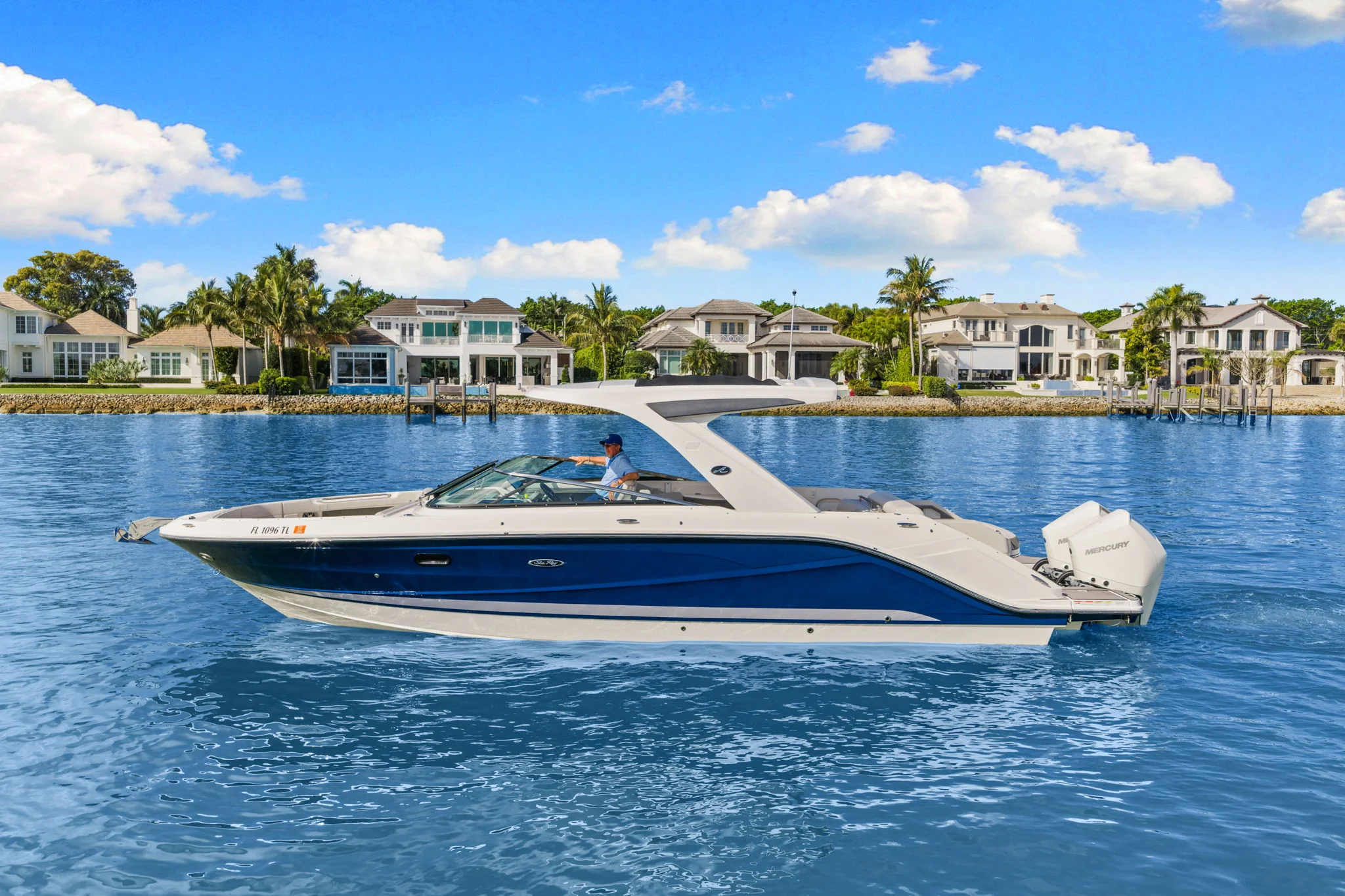 2023 Sea Ray 310 SLX OB Image Thumbnail #0