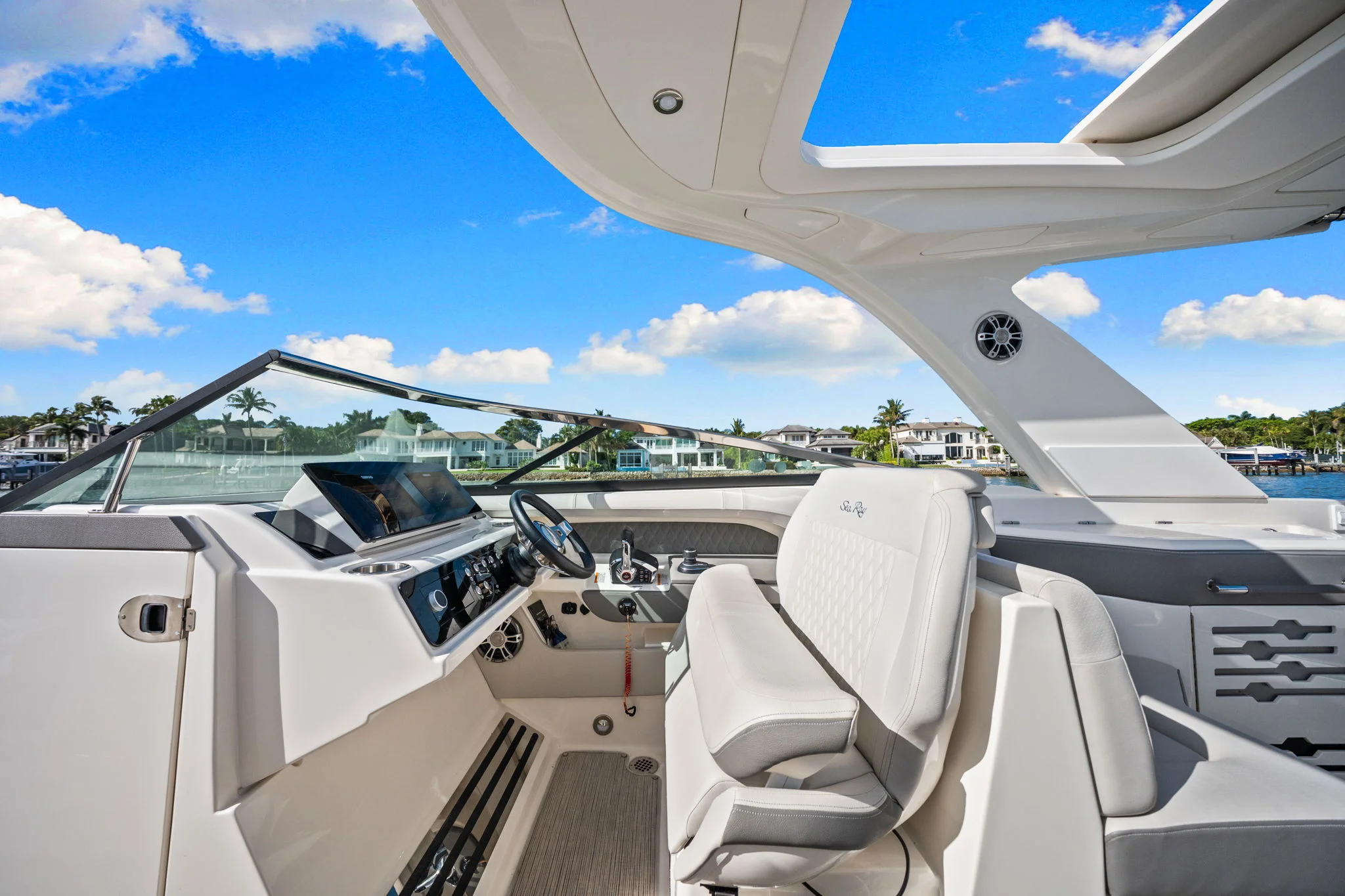 2023 Sea Ray 310 SLX OB Image Thumbnail #27