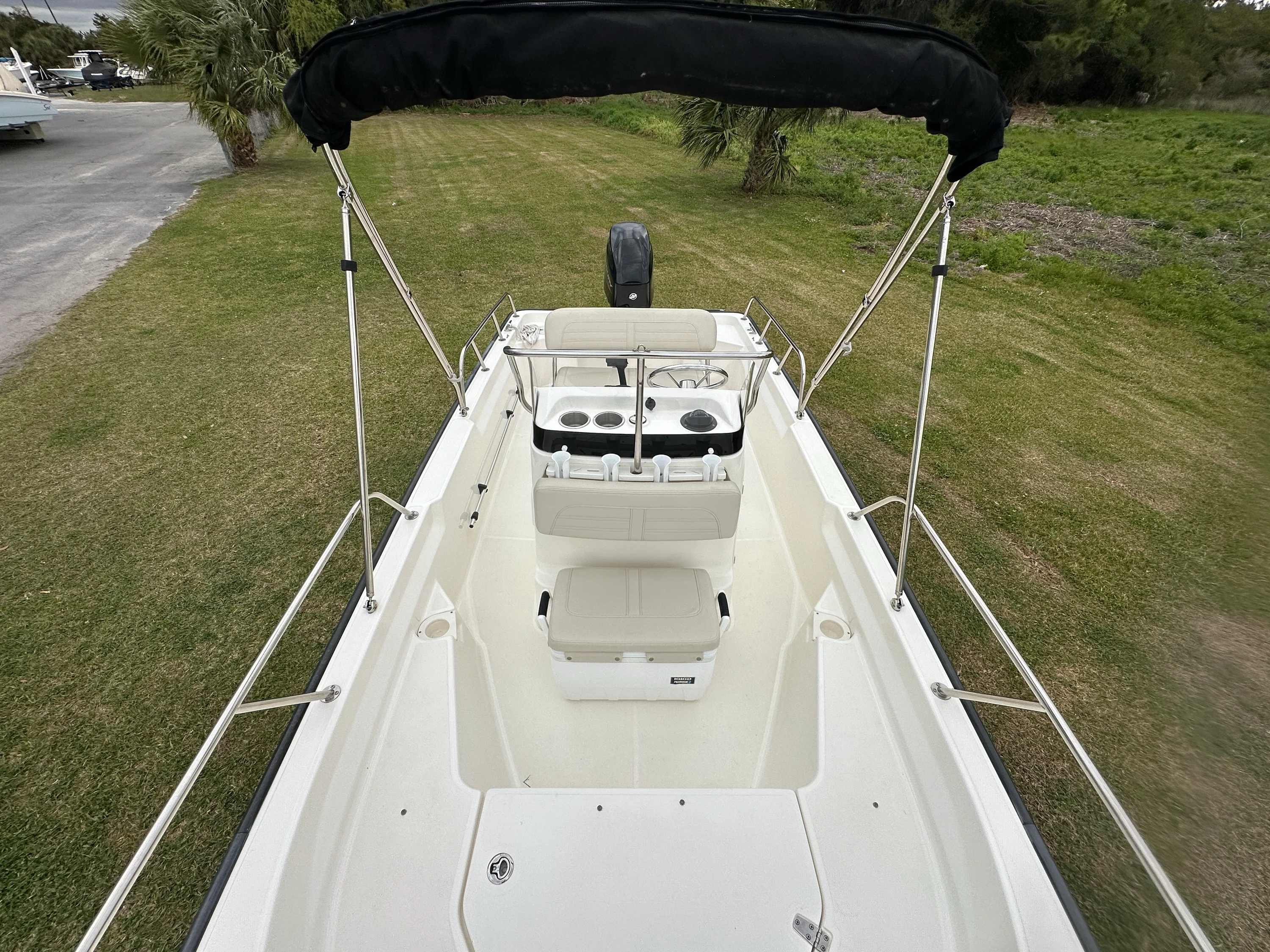 2024 Boston Whaler 15 MONTAUK Image Thumbnail #4