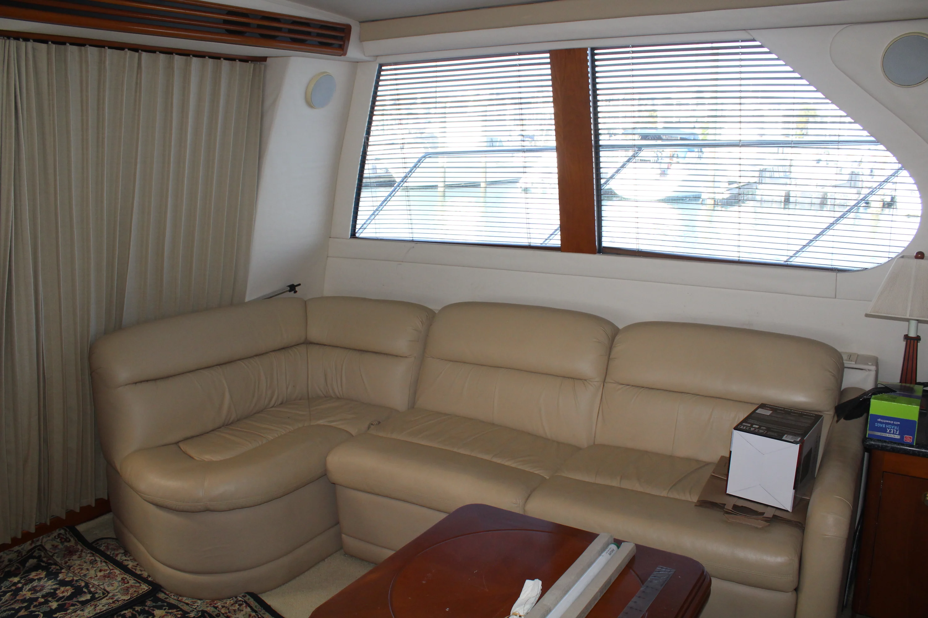 2000 Carver Yachts 450 VOYAGER PILOTHOUSE Image Thumbnail #20