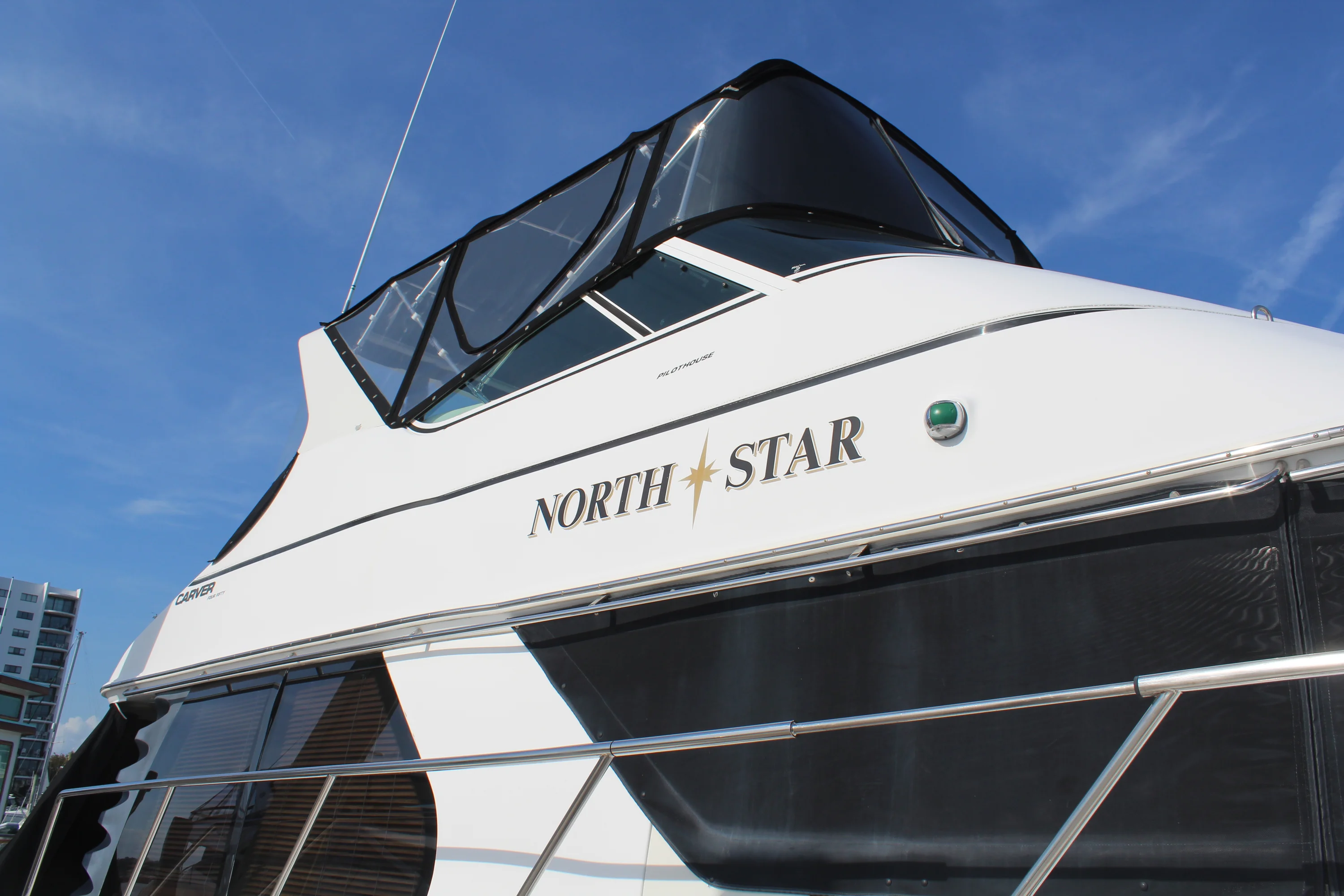 2000 Carver Yachts 450 VOYAGER PILOTHOUSE Image Thumbnail #8