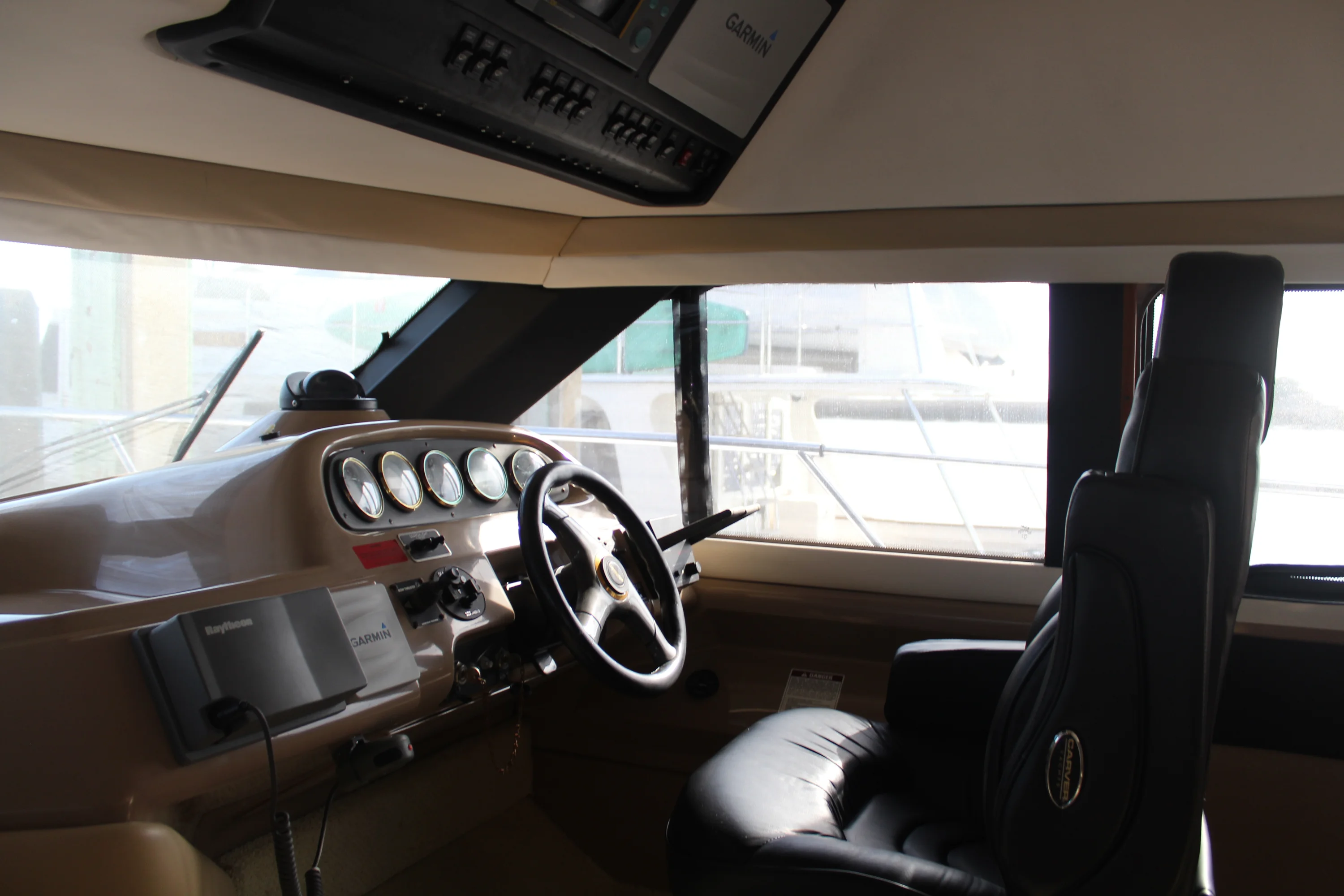 2000 Carver Yachts 450 VOYAGER PILOTHOUSE Image Thumbnail #30