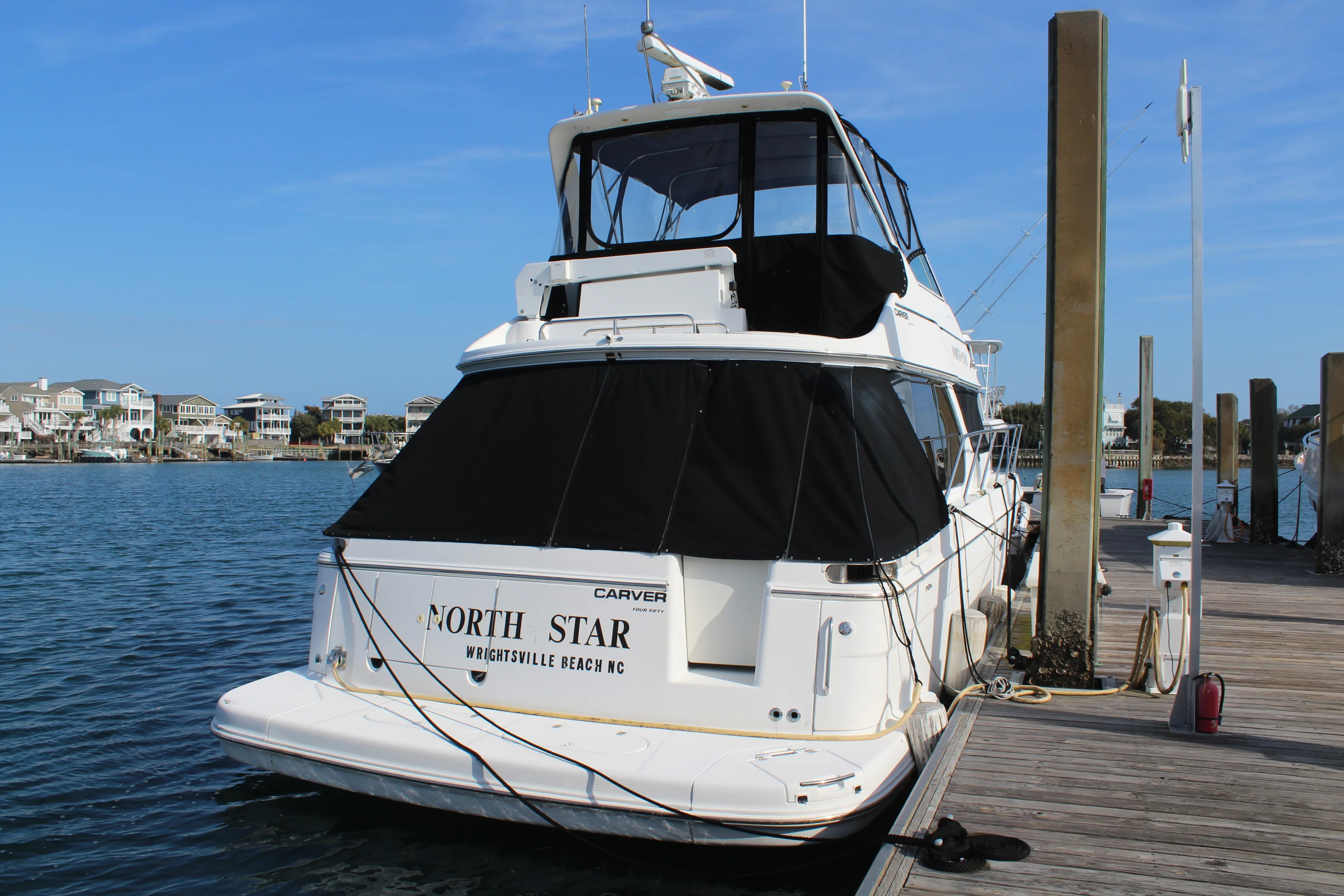 2000 Carver Yachts 450 VOYAGER PILOTHOUSE Image Thumbnail #1