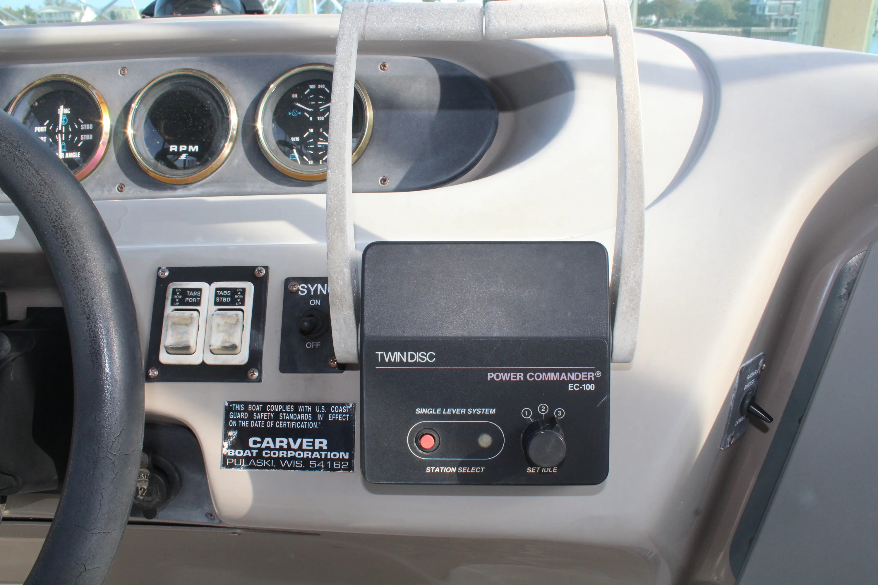 2000 Carver Yachts 450 VOYAGER PILOTHOUSE Image Thumbnail #14