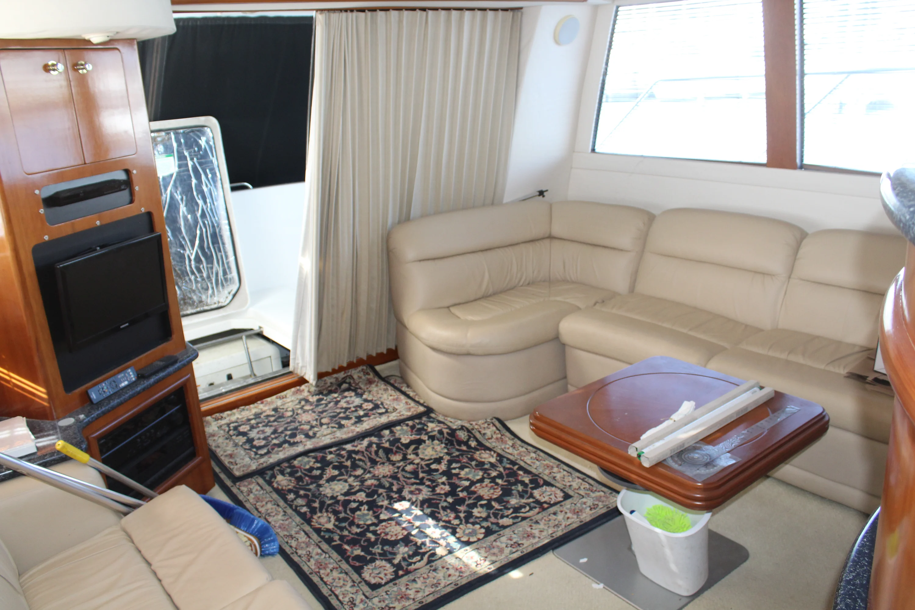 2000 Carver Yachts 450 VOYAGER PILOTHOUSE Image Thumbnail #19