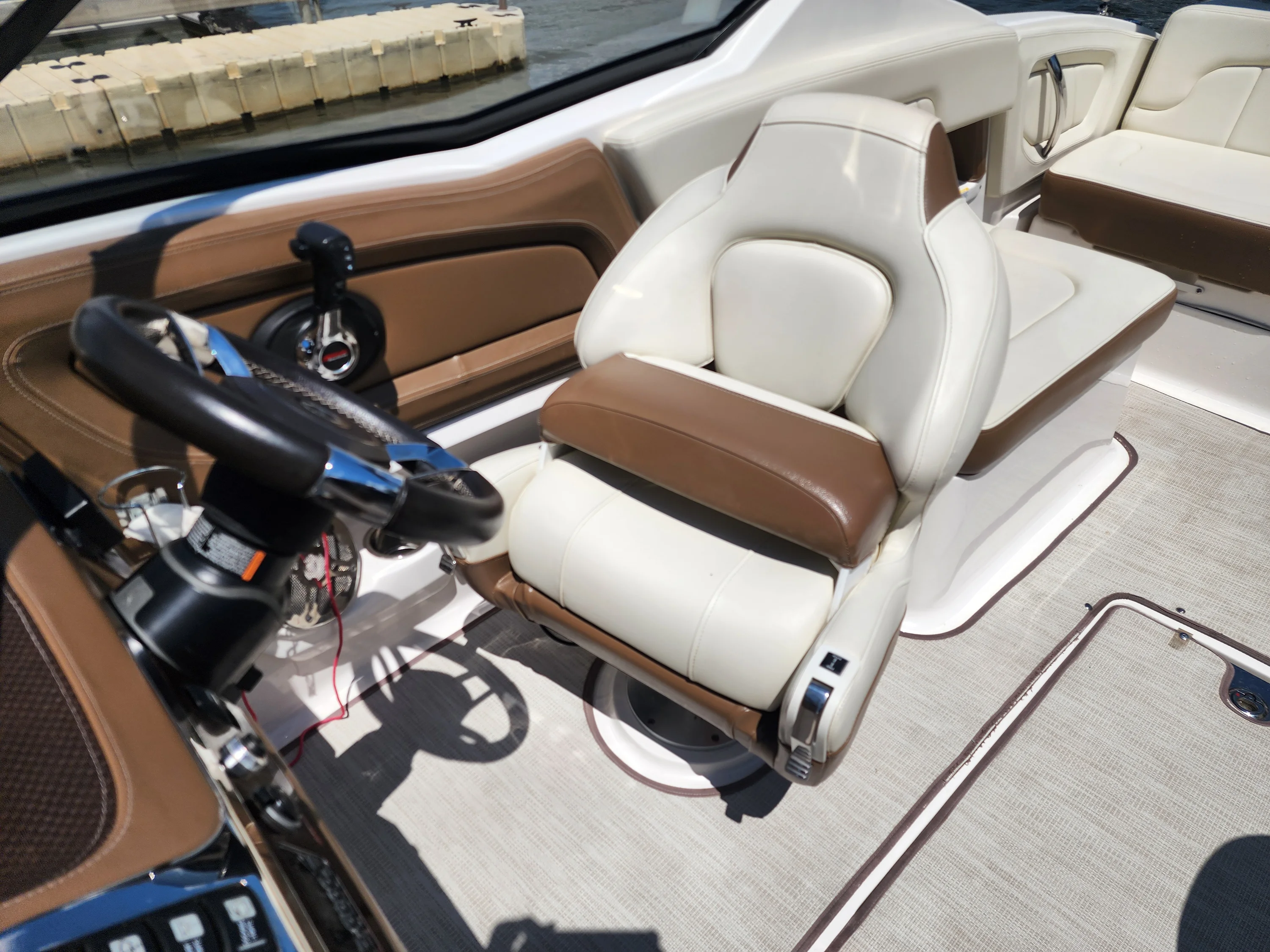 2017 Chaparral 257 SSX Image Thumbnail #5