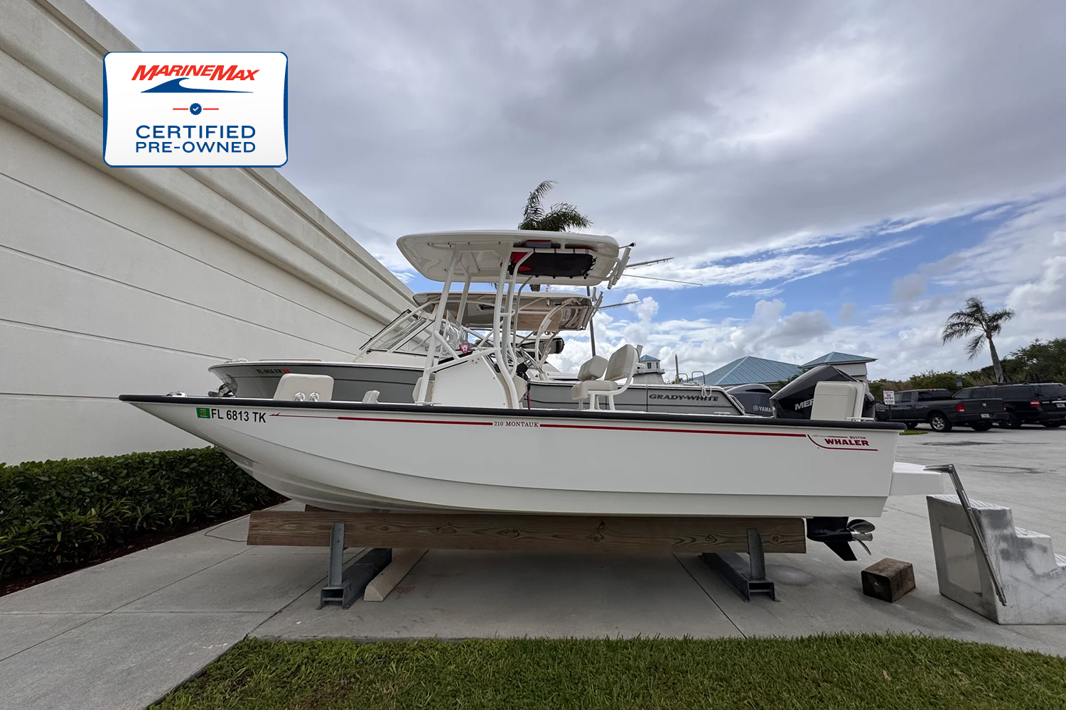2023 Boston Whaler 210 Montauk