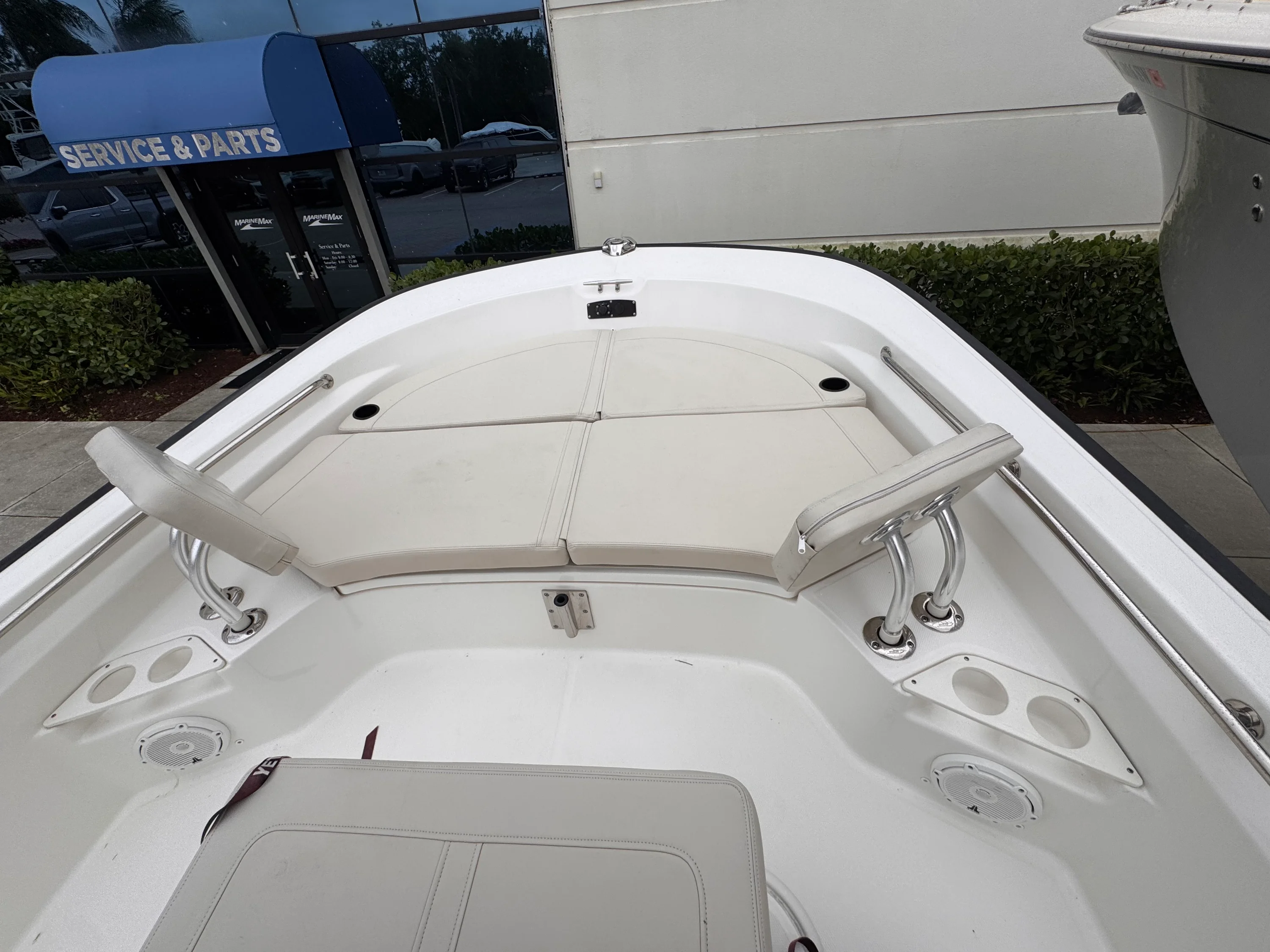 2023 Boston Whaler 210 Montauk Image Thumbnail #17