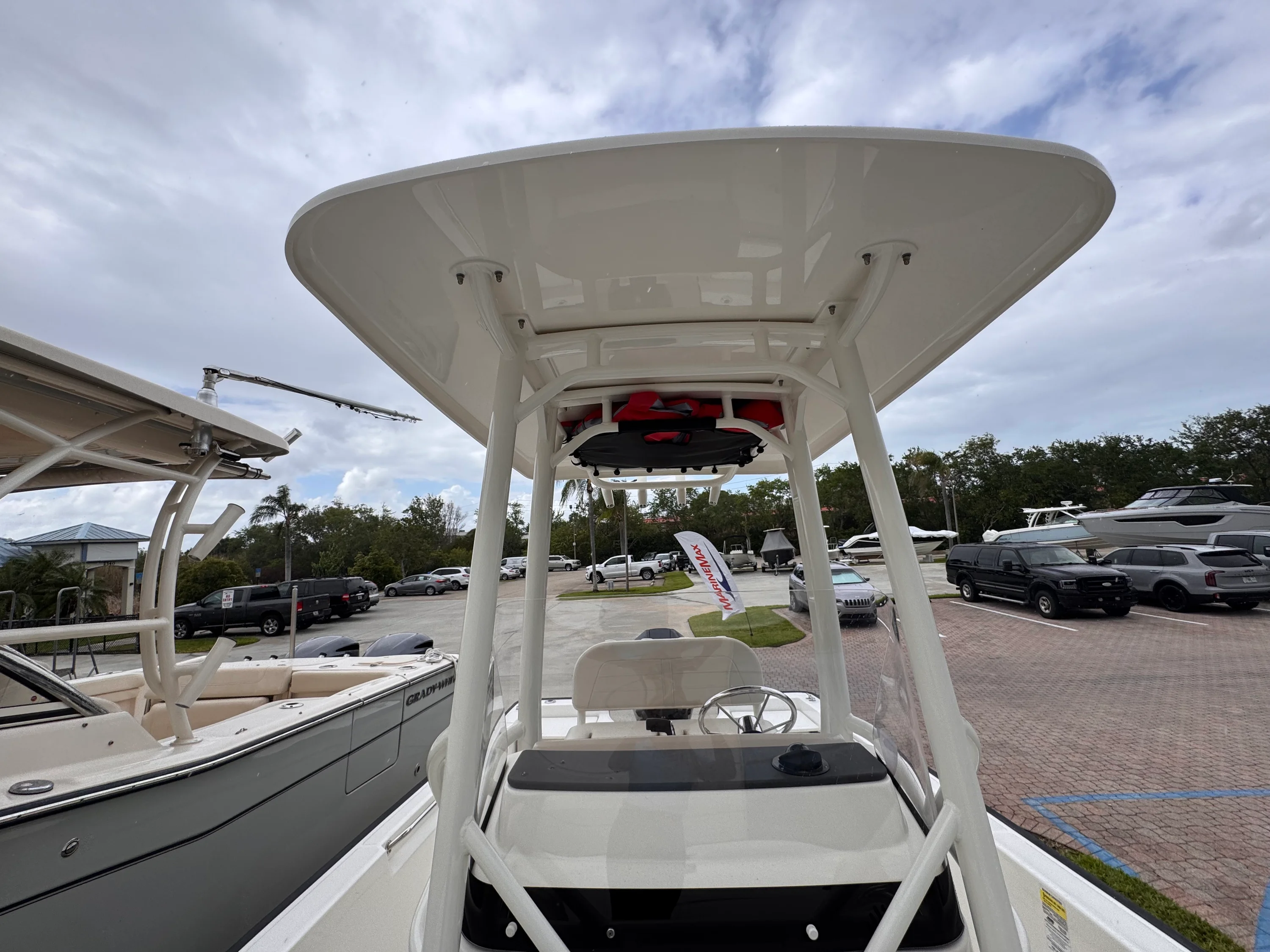 2023 Boston Whaler 210 Montauk Image Thumbnail #20