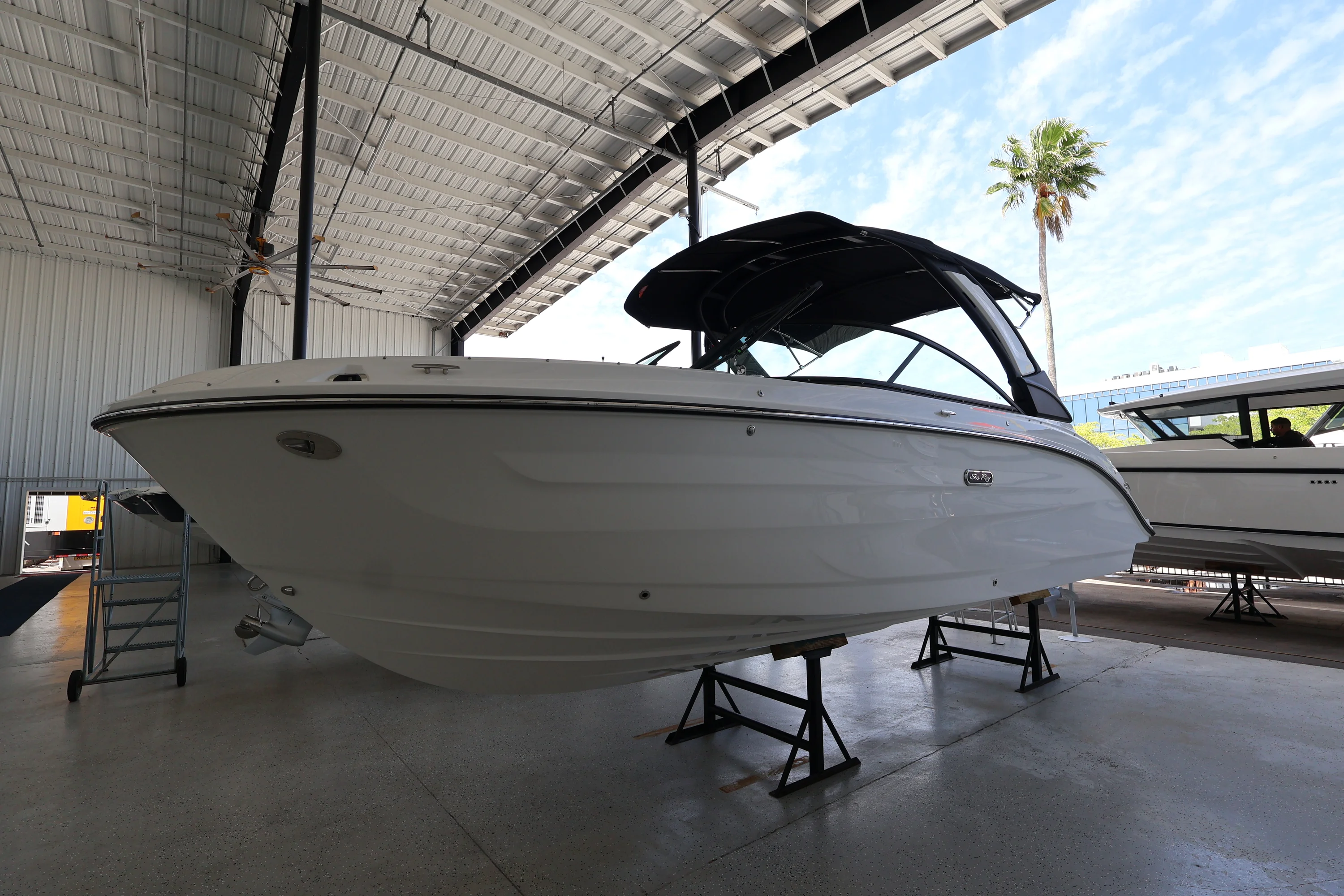 2026 Sea Ray SDX 250 Outboard Image Thumbnail #2