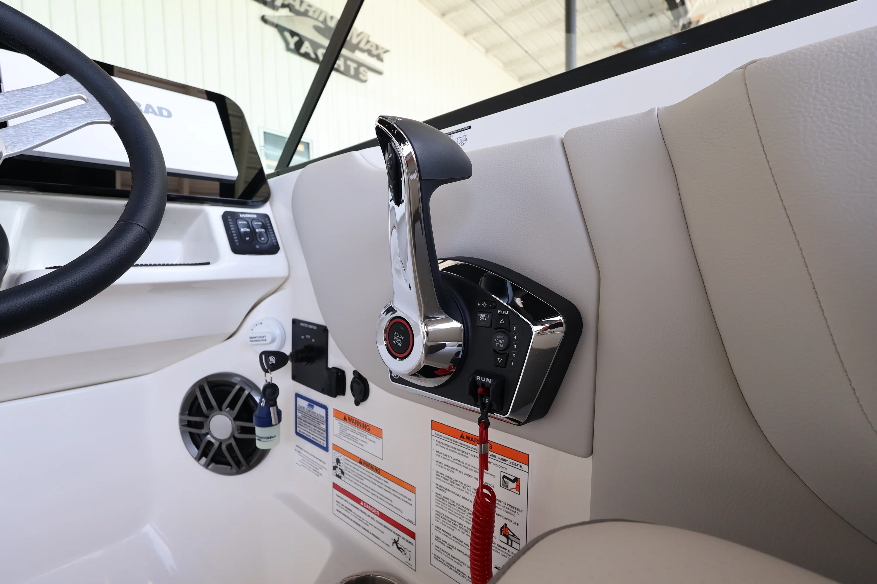 2026 Sea Ray SDX 250 Outboard Image Thumbnail #21