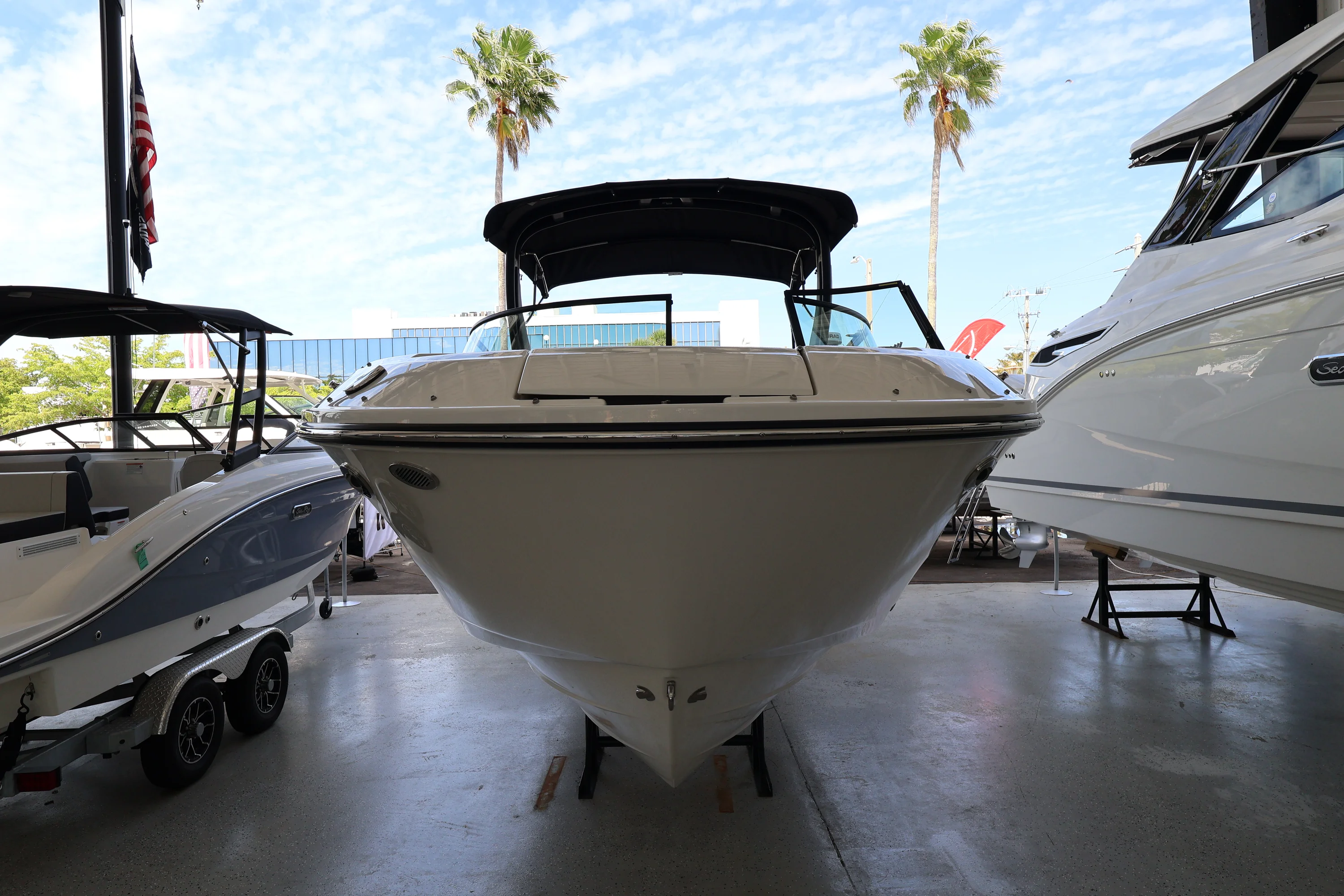 2026 Sea Ray SDX 250 Outboard Image Thumbnail #1