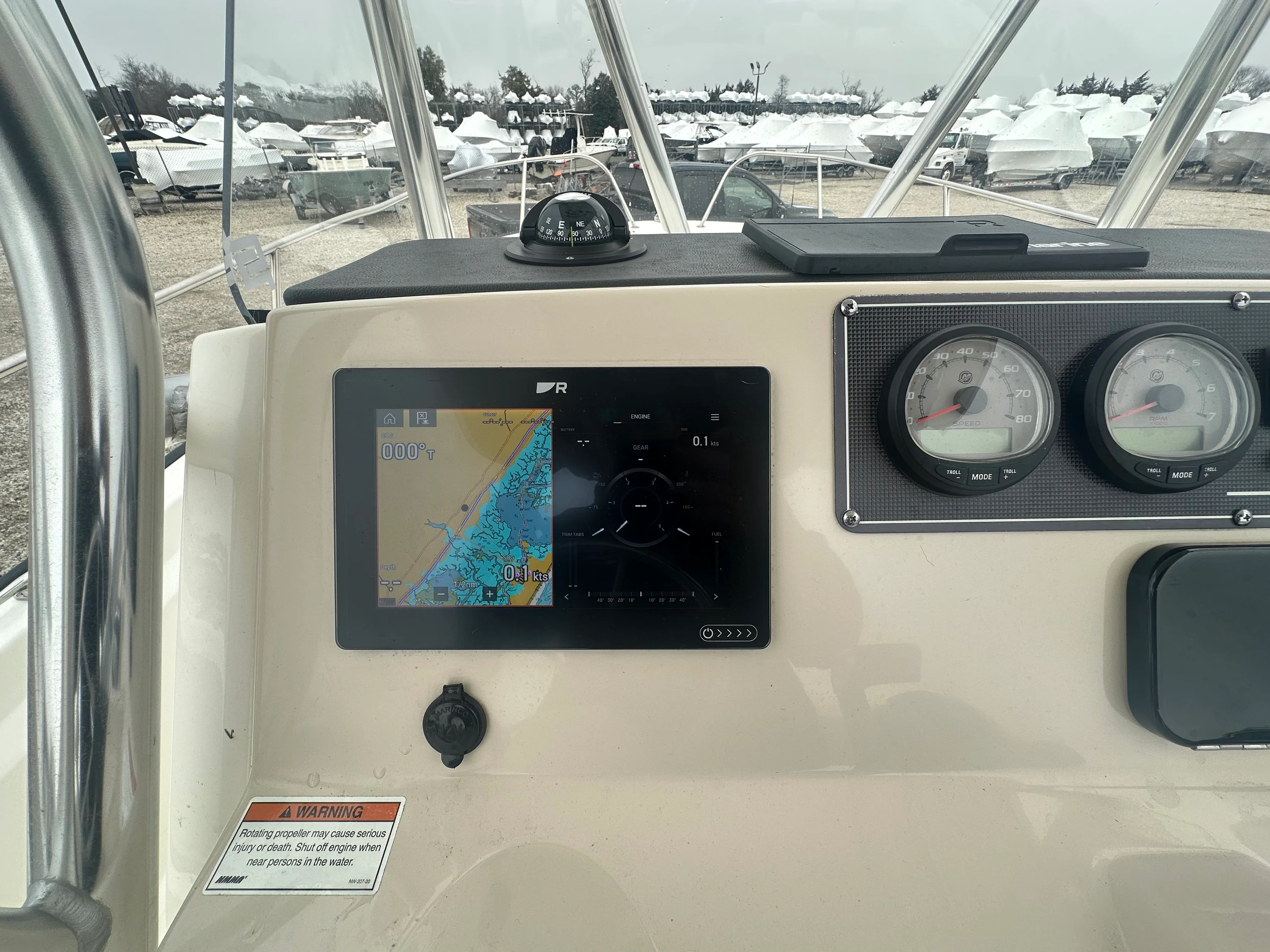 2022 Boston Whaler 210 MONTAUK Image Thumbnail #4