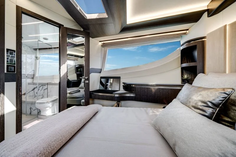 2024 Galeon 560 FLY Image Thumbnail #24