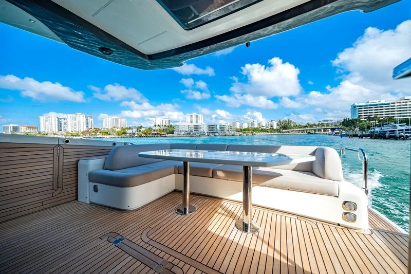 2024 Galeon 560 FLY Image Thumbnail #8