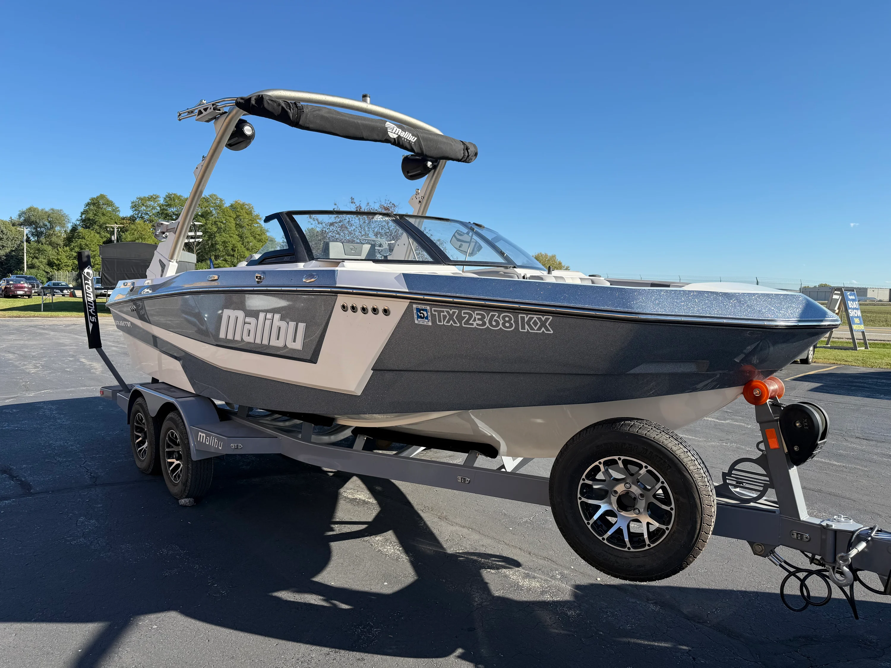 2022 Malibu 21 LX Image Thumbnail #1