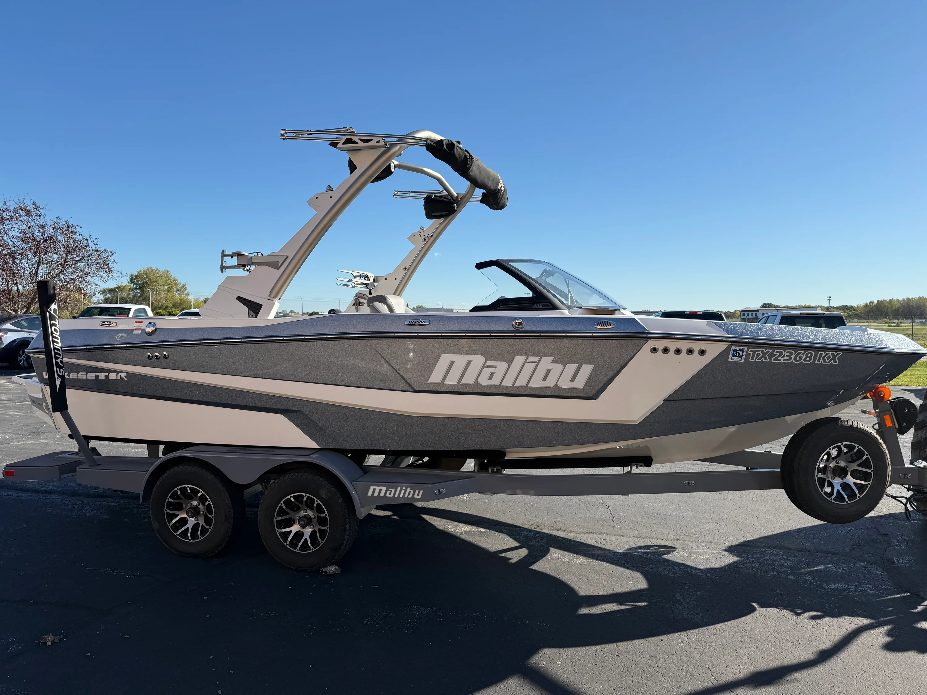 2022 Malibu 21 LX Image Thumbnail #0