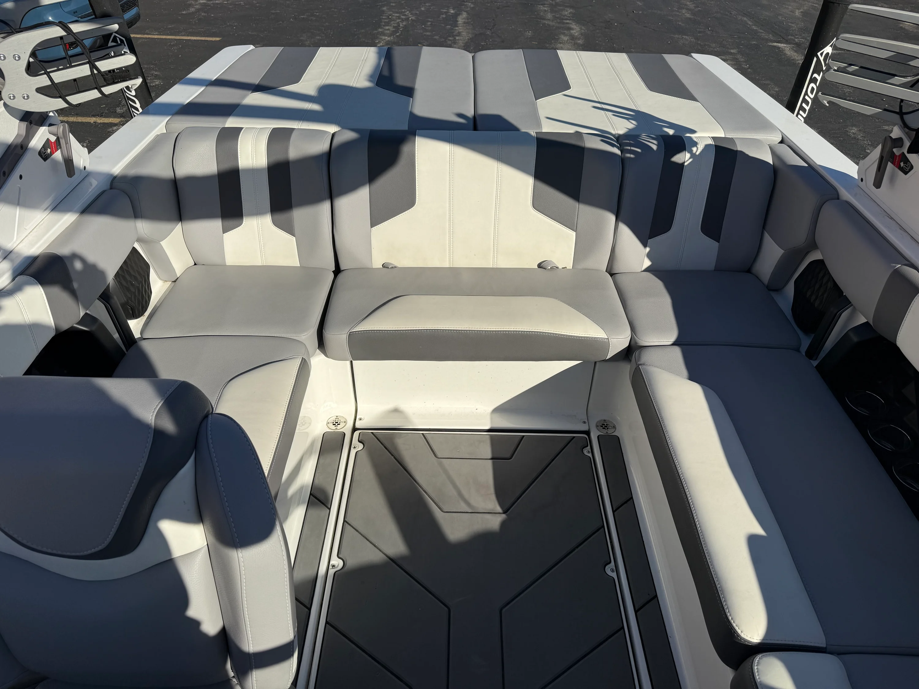 2022 Malibu 21 LX Image Thumbnail #4