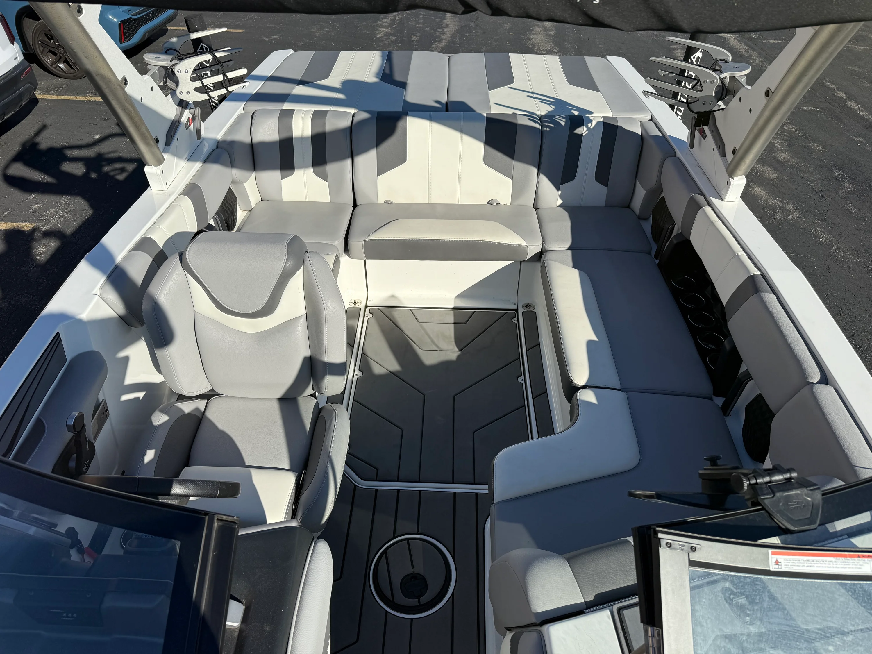 2022 Malibu 21 LX Image Thumbnail #3