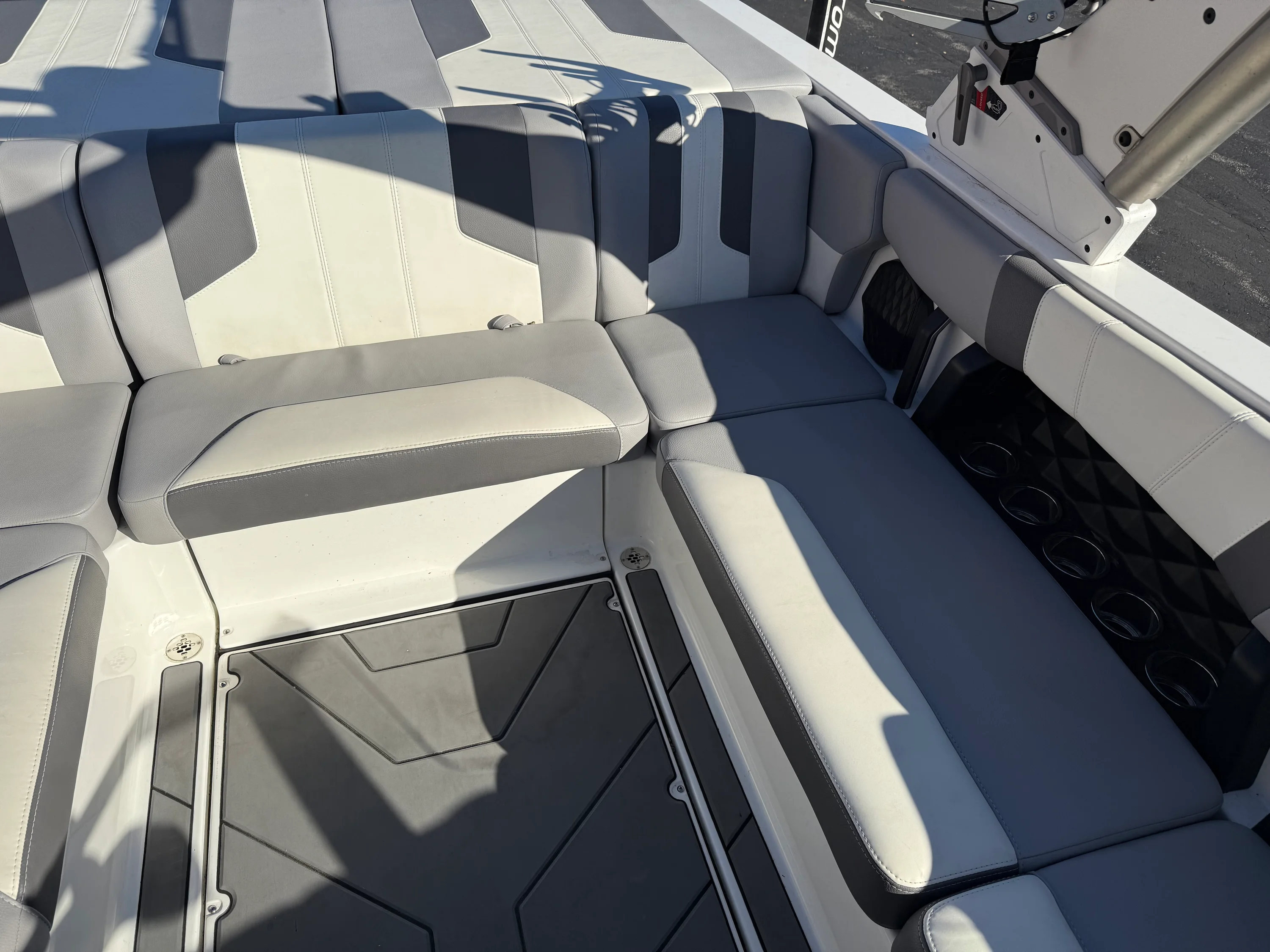 2022 Malibu 21 LX Image Thumbnail #15