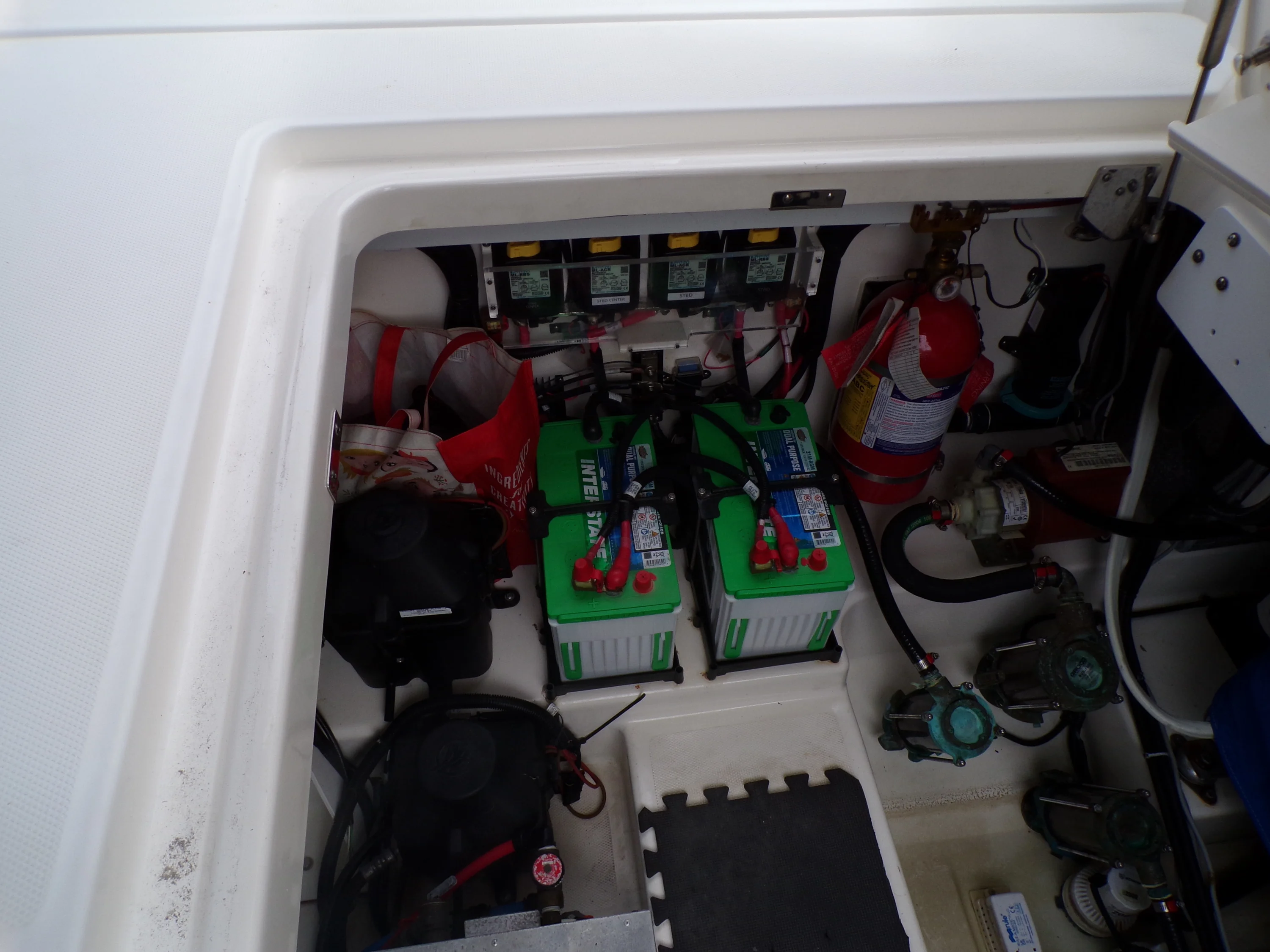 2018 Boston Whaler 420 Image Thumbnail #76