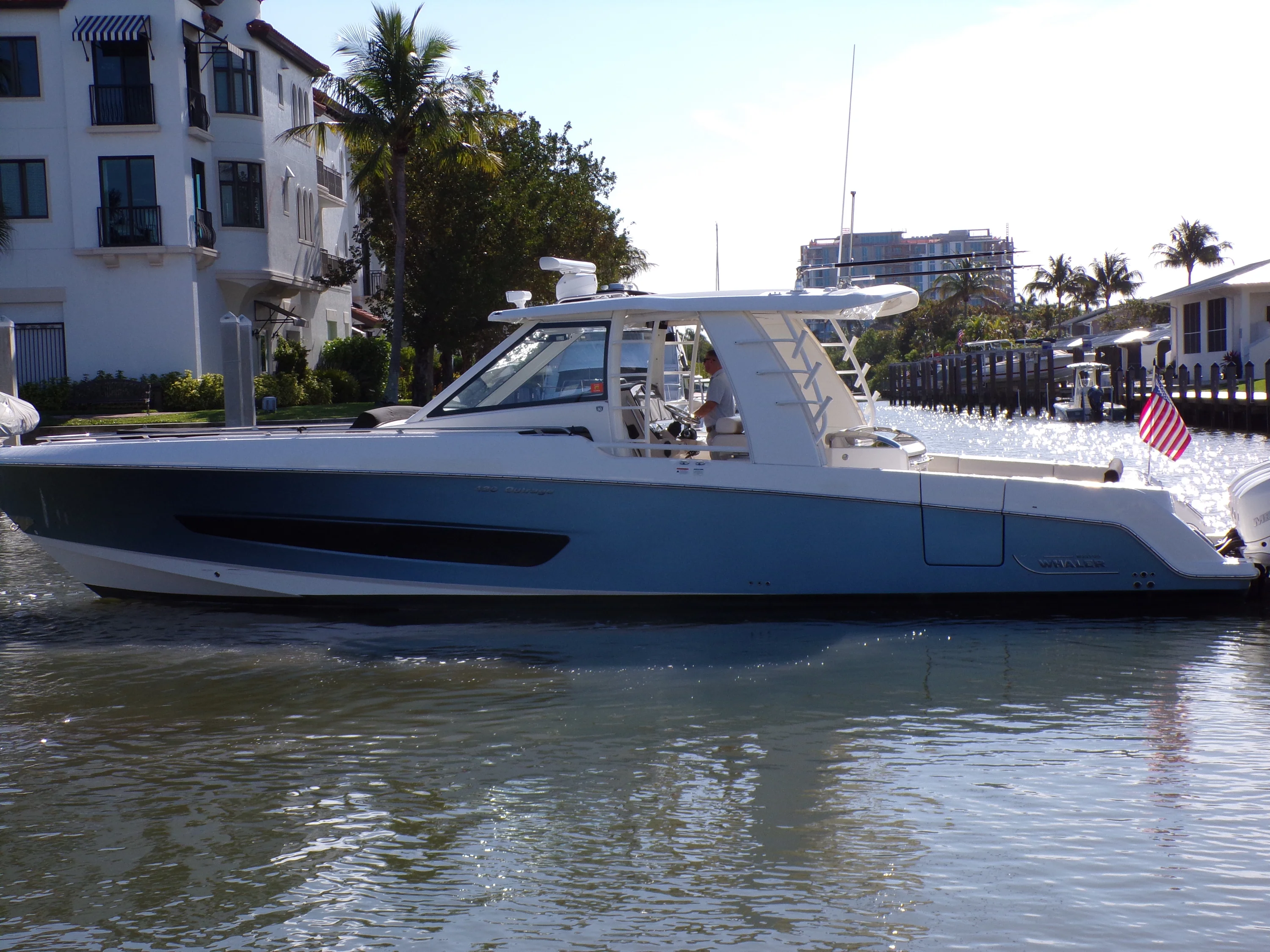 2018 Boston Whaler 420 Image Thumbnail #9