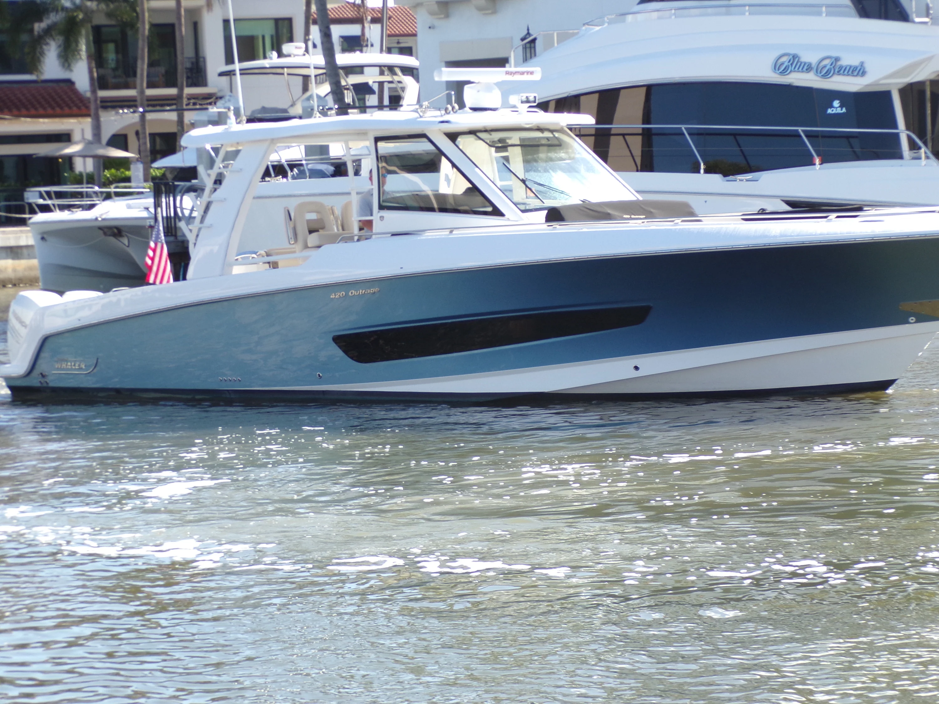 2018 Boston Whaler 420 Image Thumbnail #8