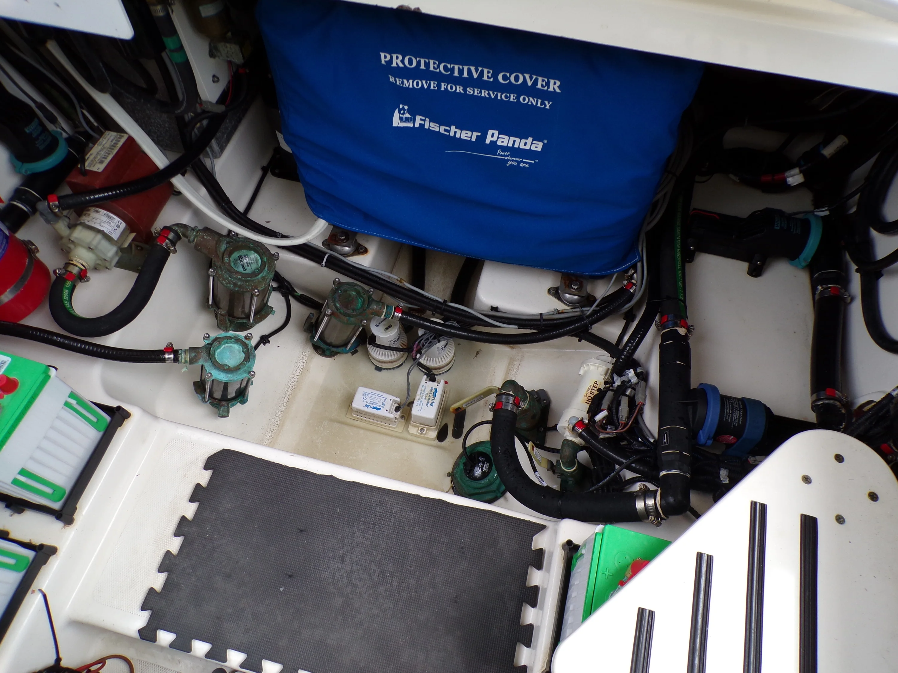 2018 Boston Whaler 420 Image Thumbnail #77