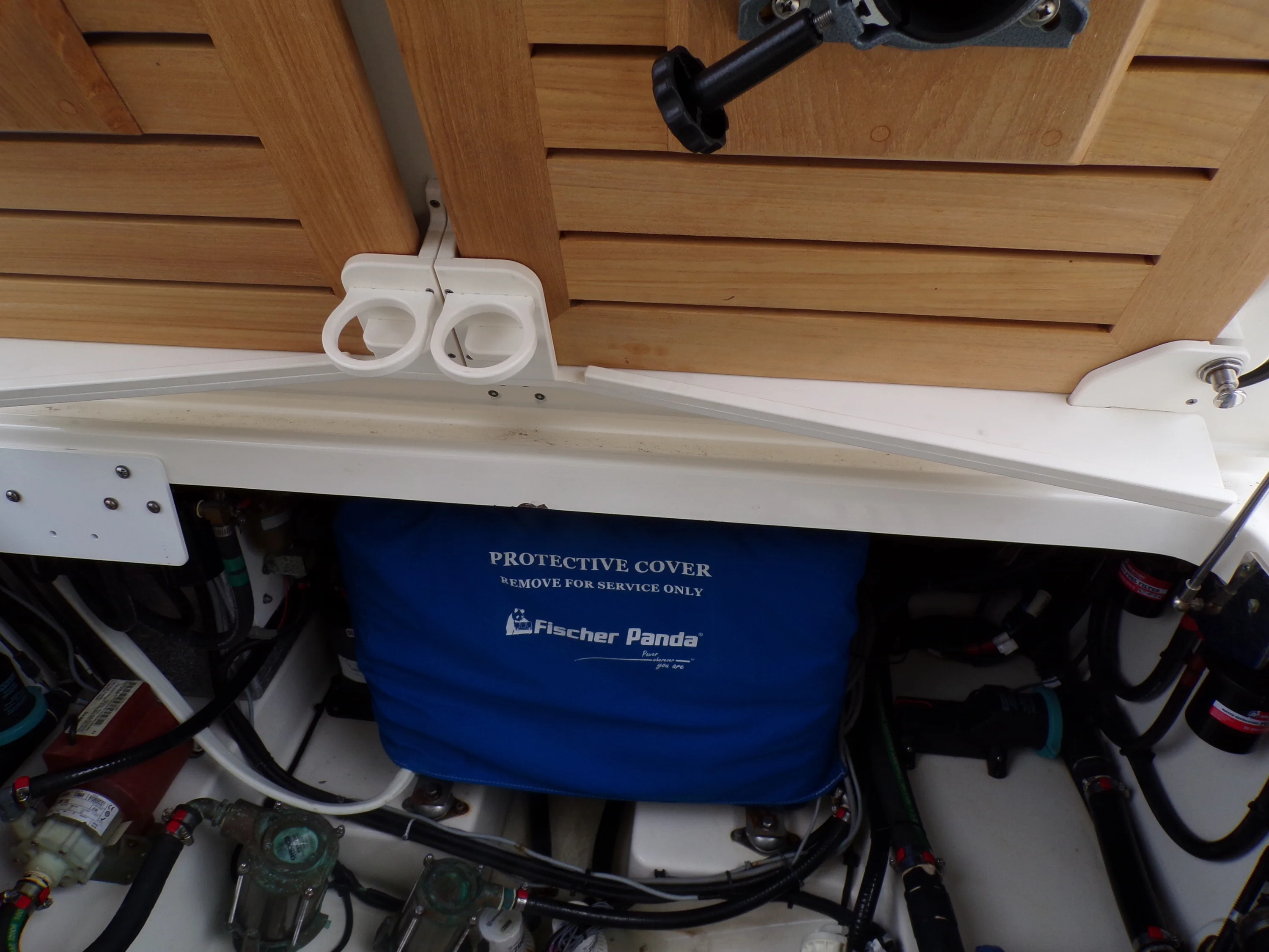 2018 Boston Whaler 420 Image Thumbnail #75