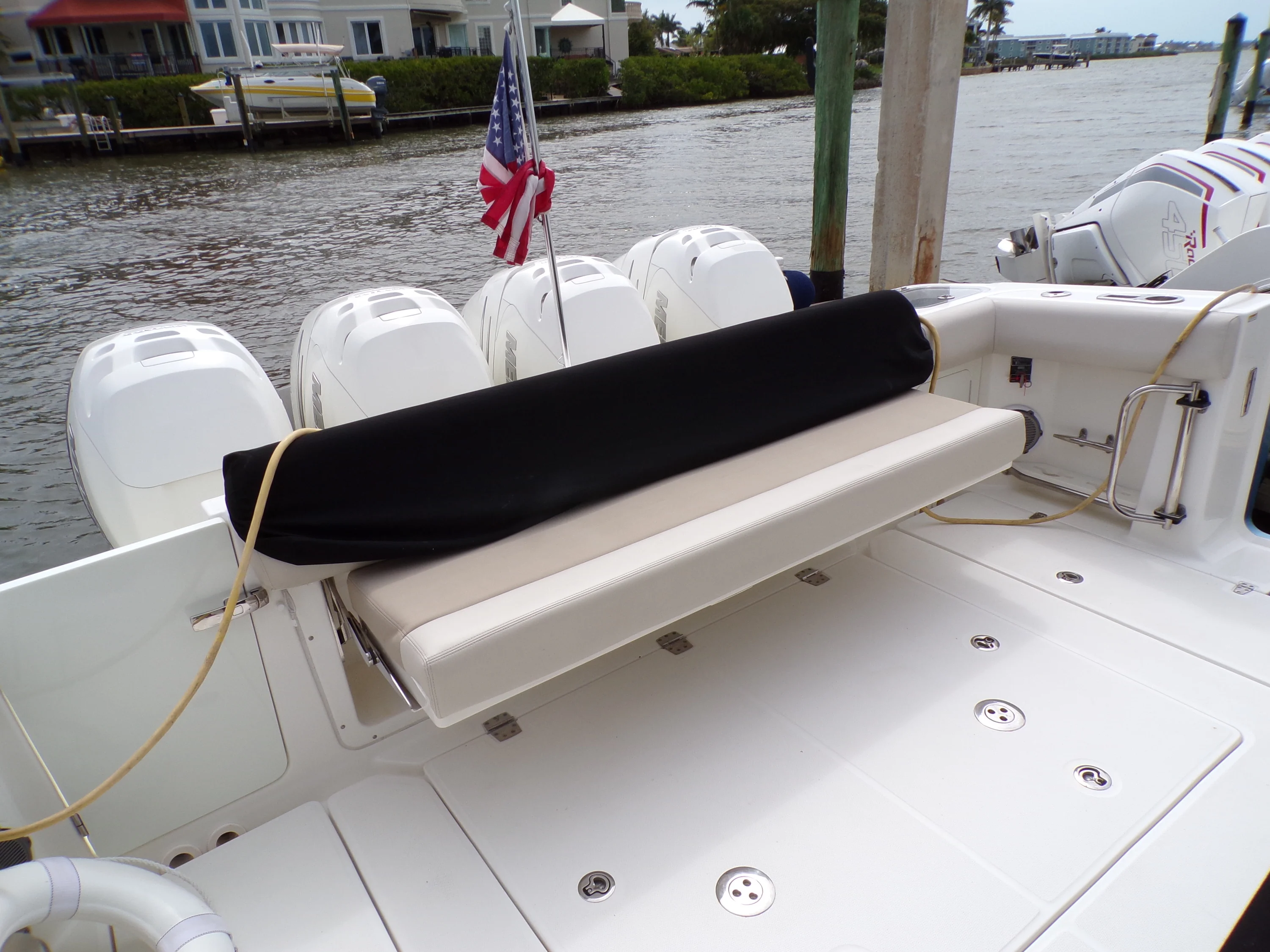 2018 Boston Whaler 420 Image Thumbnail #86