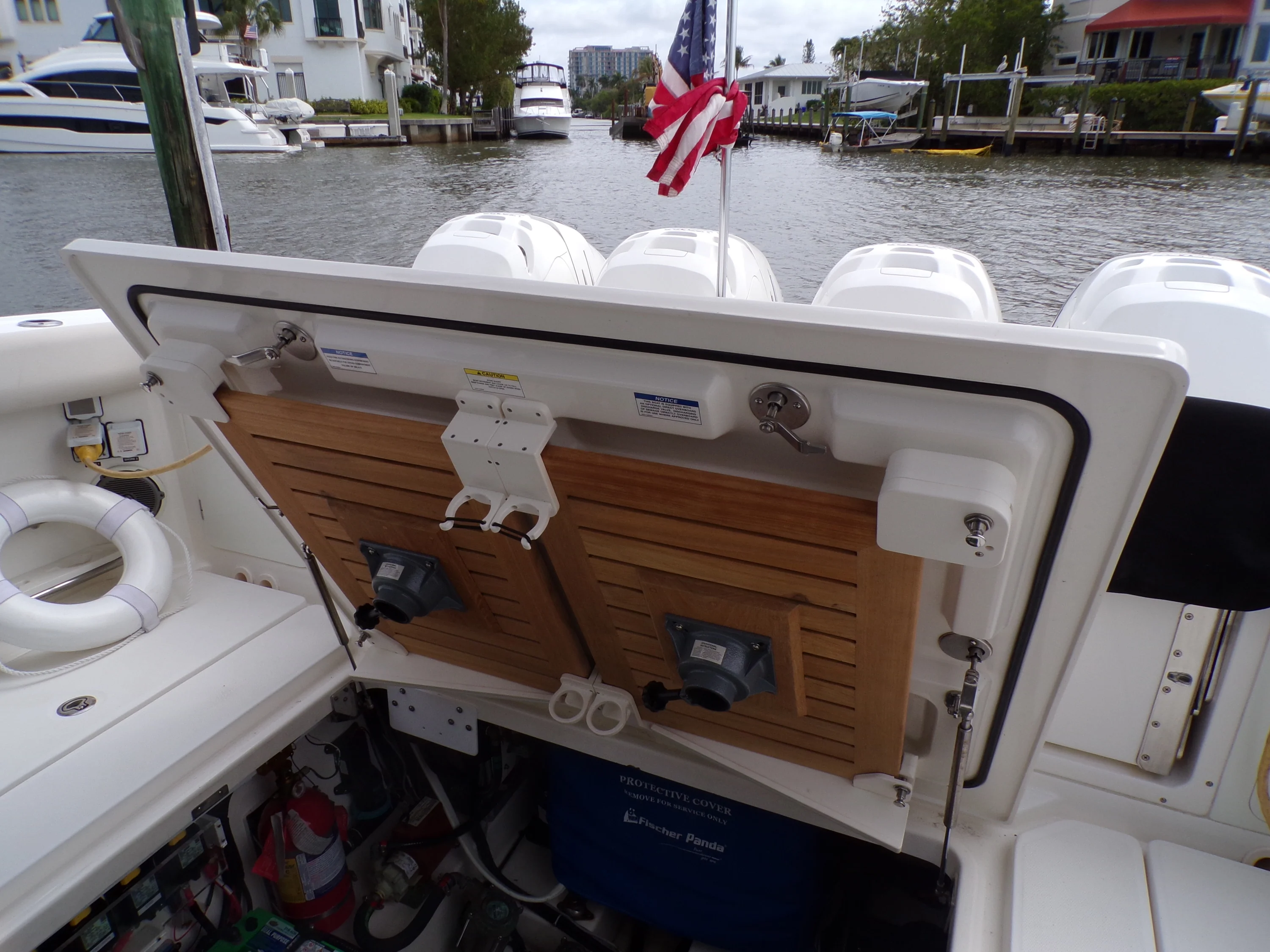 2018 Boston Whaler 420 Image Thumbnail #74