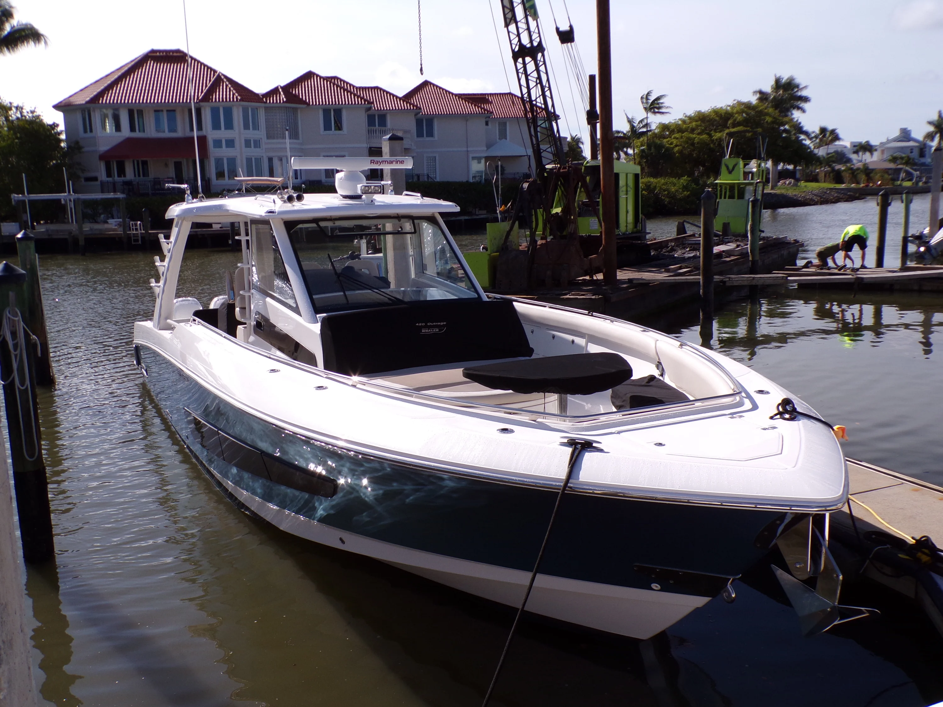 2018 Boston Whaler 420 Image Thumbnail #14