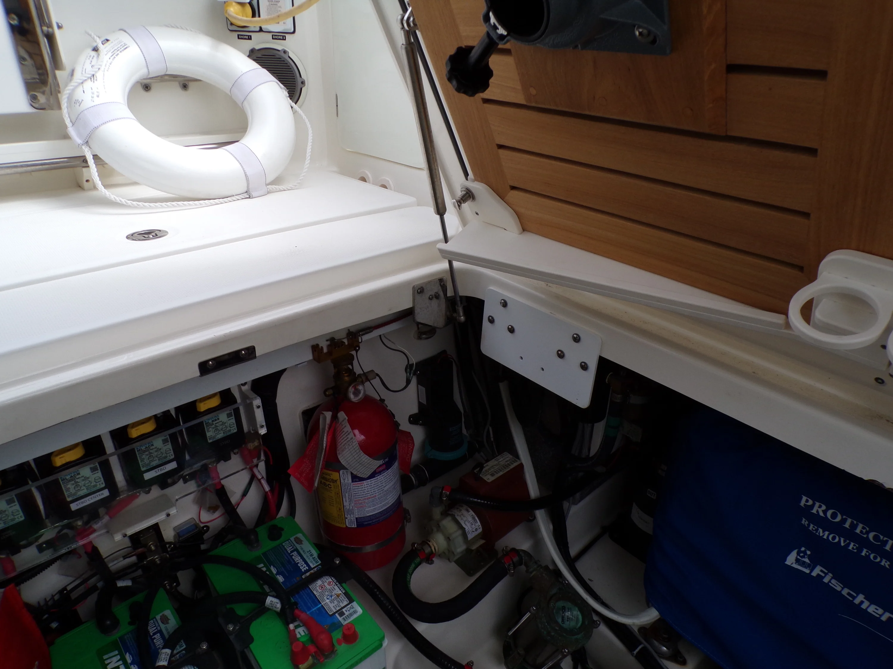 2018 Boston Whaler 420 Image Thumbnail #78