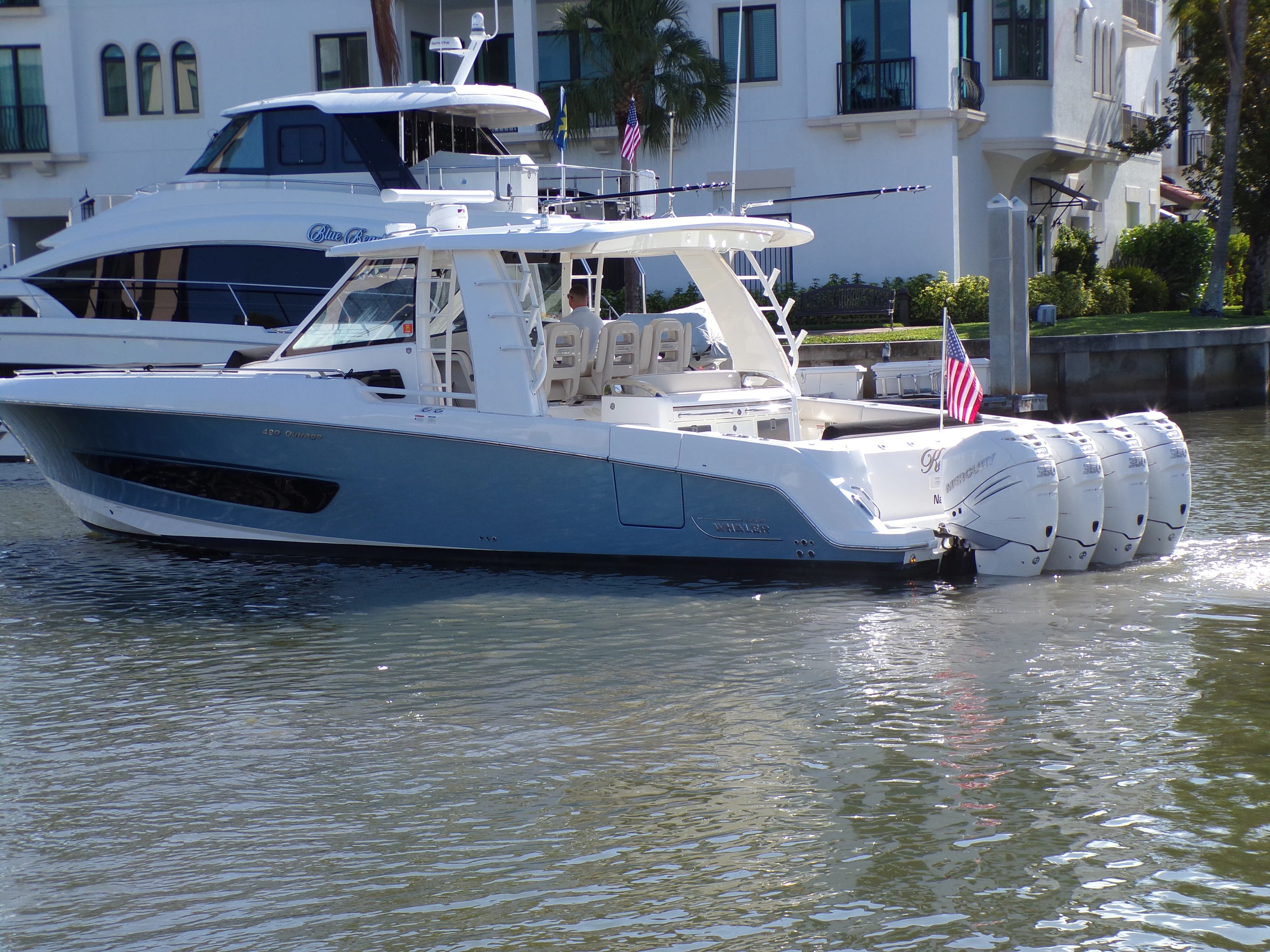 2018 Boston Whaler 420 Image Thumbnail #10