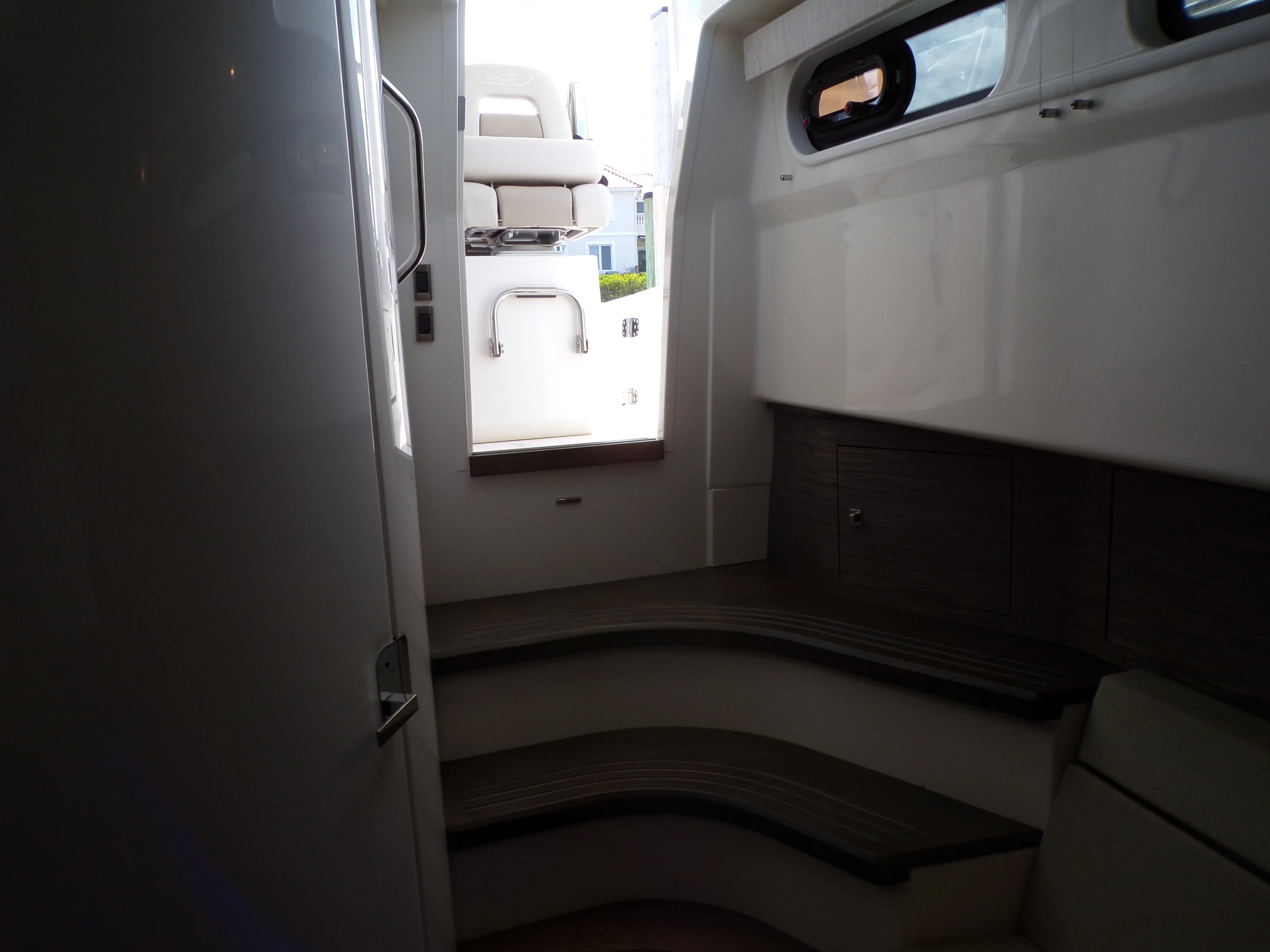 2018 Boston Whaler 420 Image Thumbnail #62